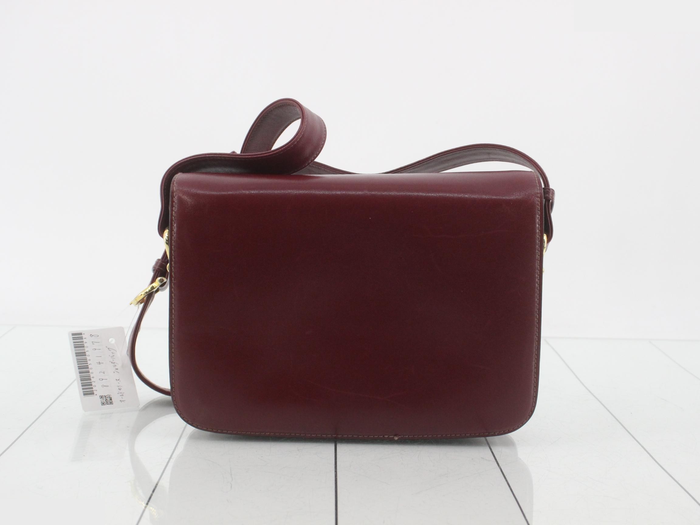 Old Celine shoulder bag, carriage design, gold hardware, rare model. — view 2