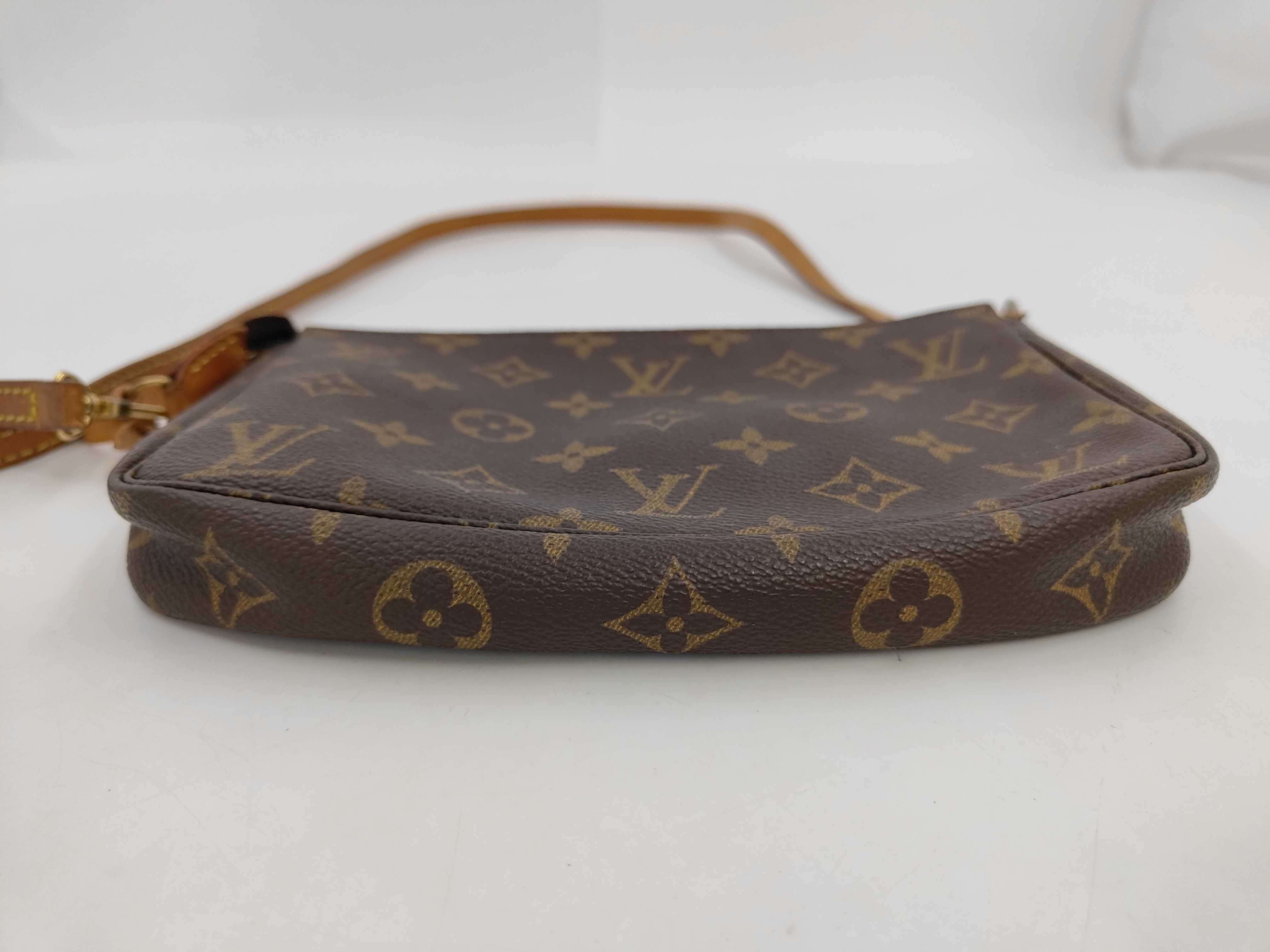 Monogram Accessoires AR1928 Shoulder Bag — view 3