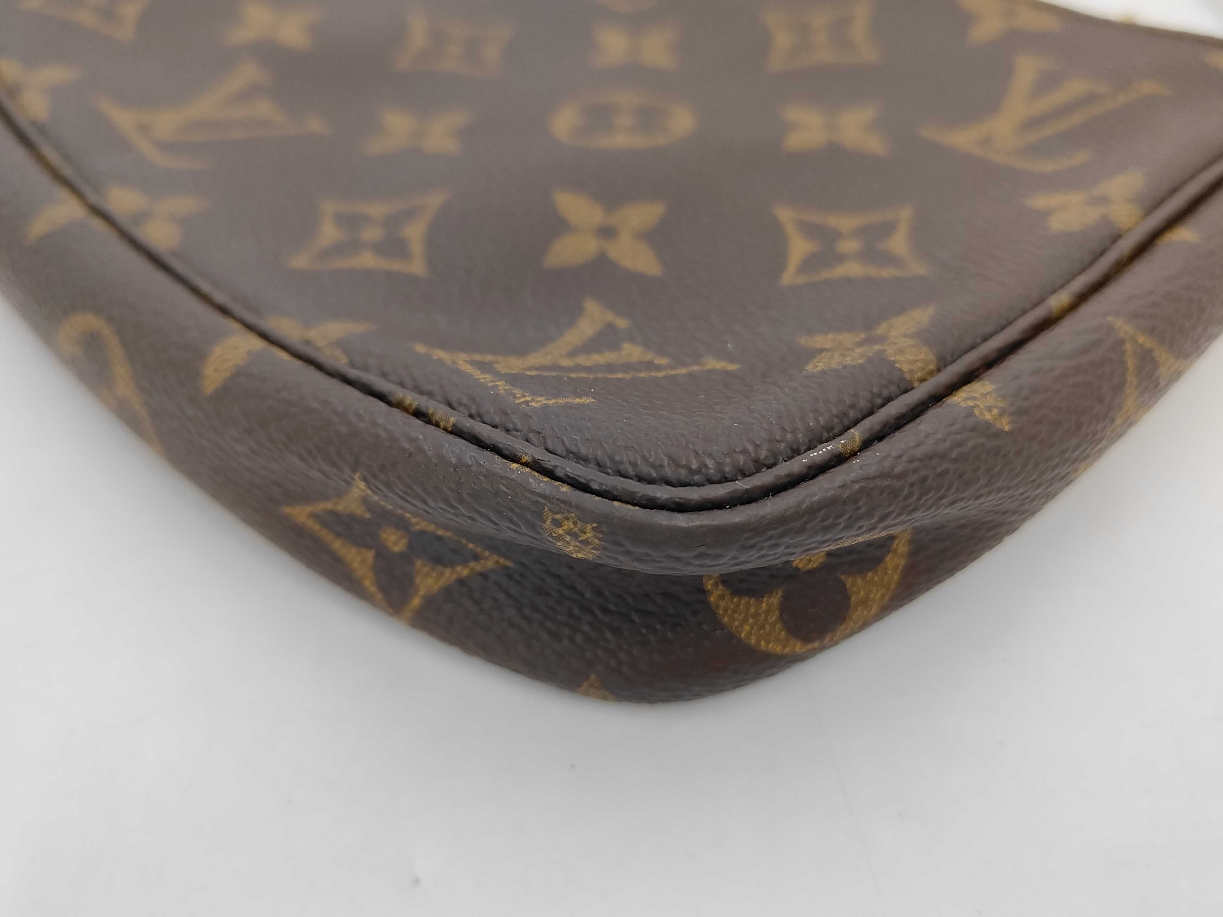Monogram Accessoires AR1928 Shoulder Bag — view 4