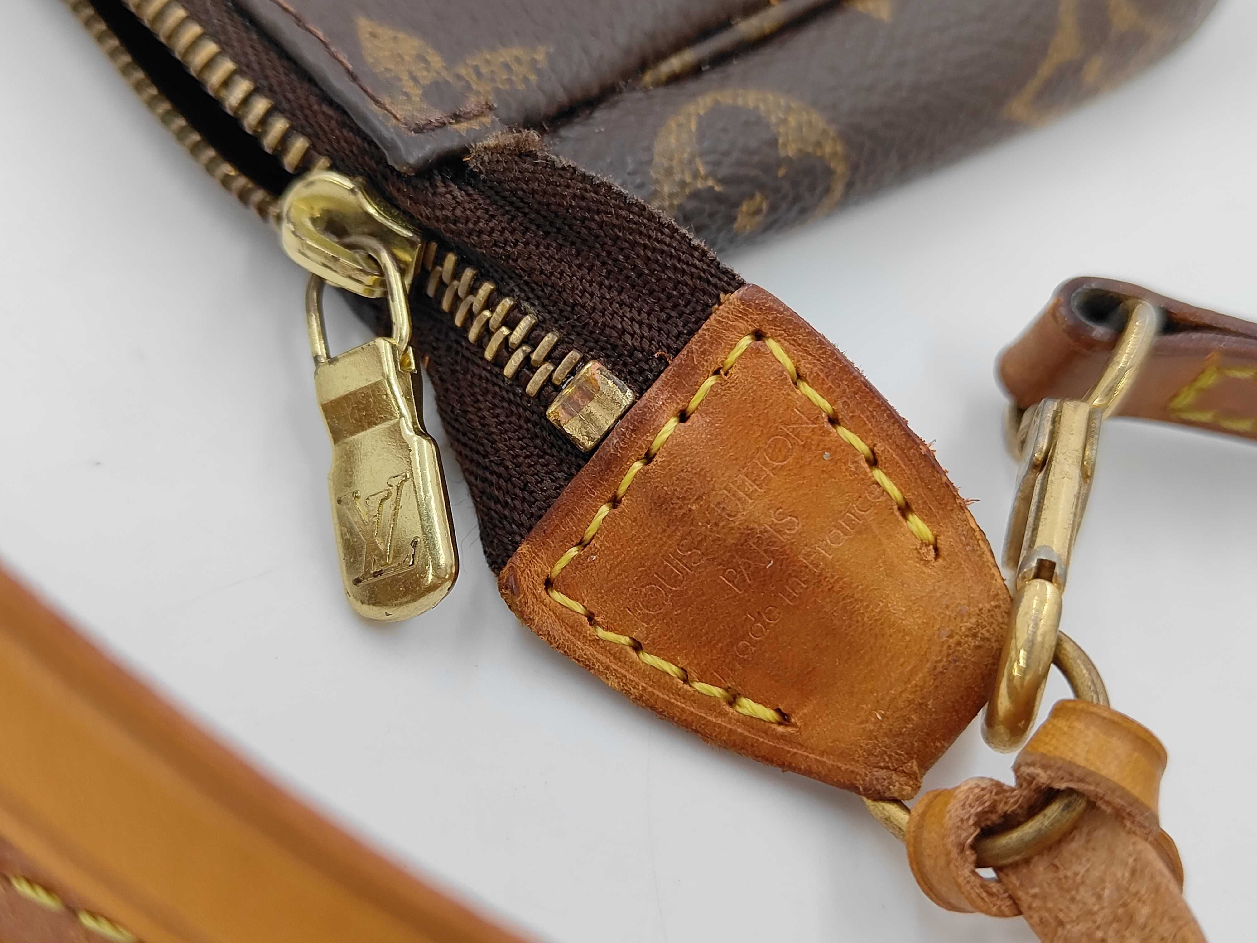 Monogram Accessoires AR1928 Shoulder Bag — view 10