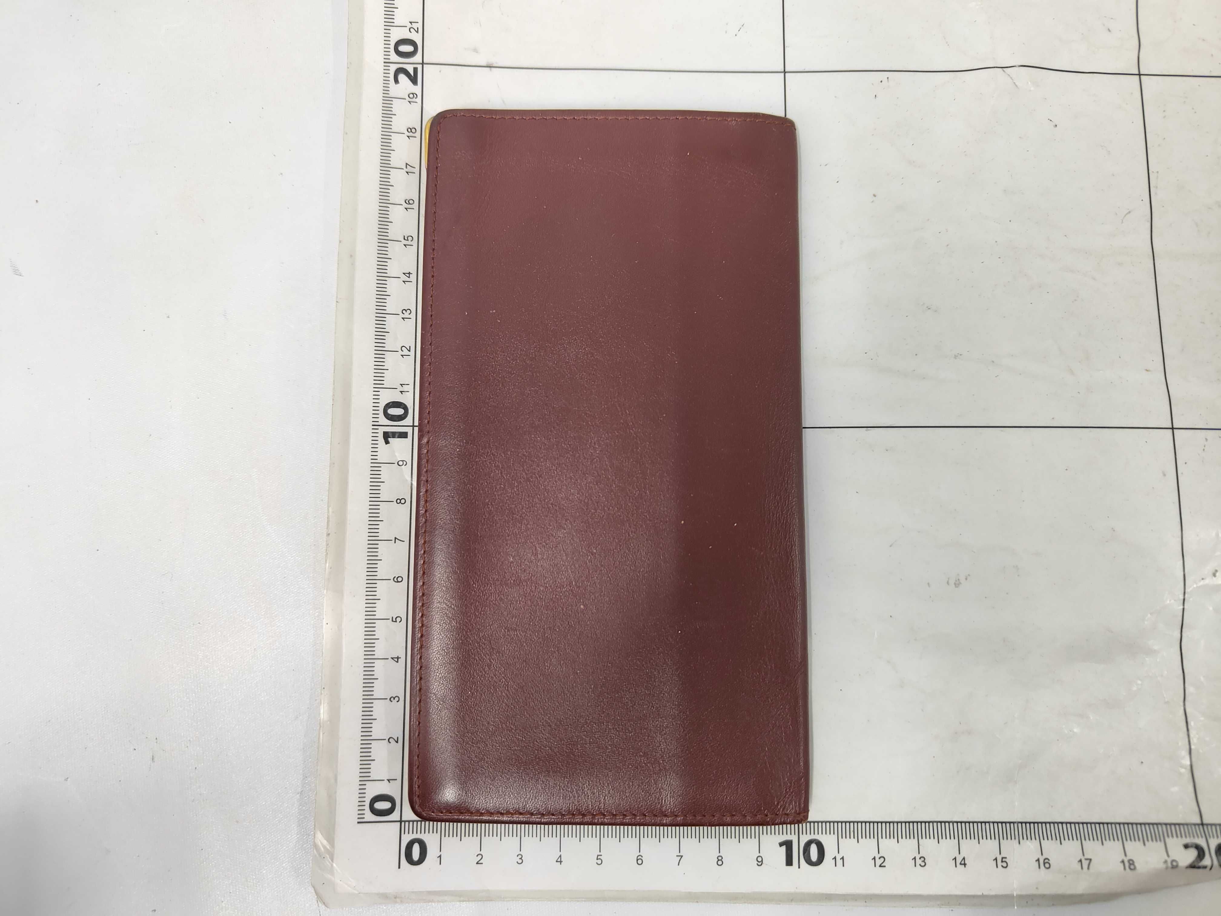 wallet — view 2