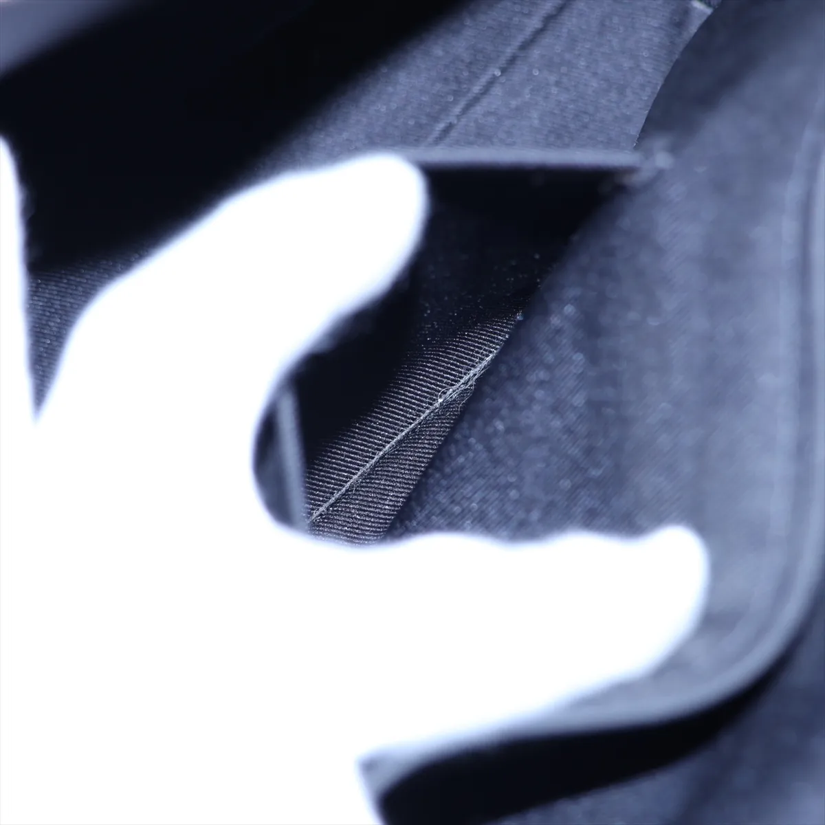 Monogram Eclipse Sac Plat Horizontal Zip M11742 (Serial Number Unknown) Black (Other Model Strap) — view 11