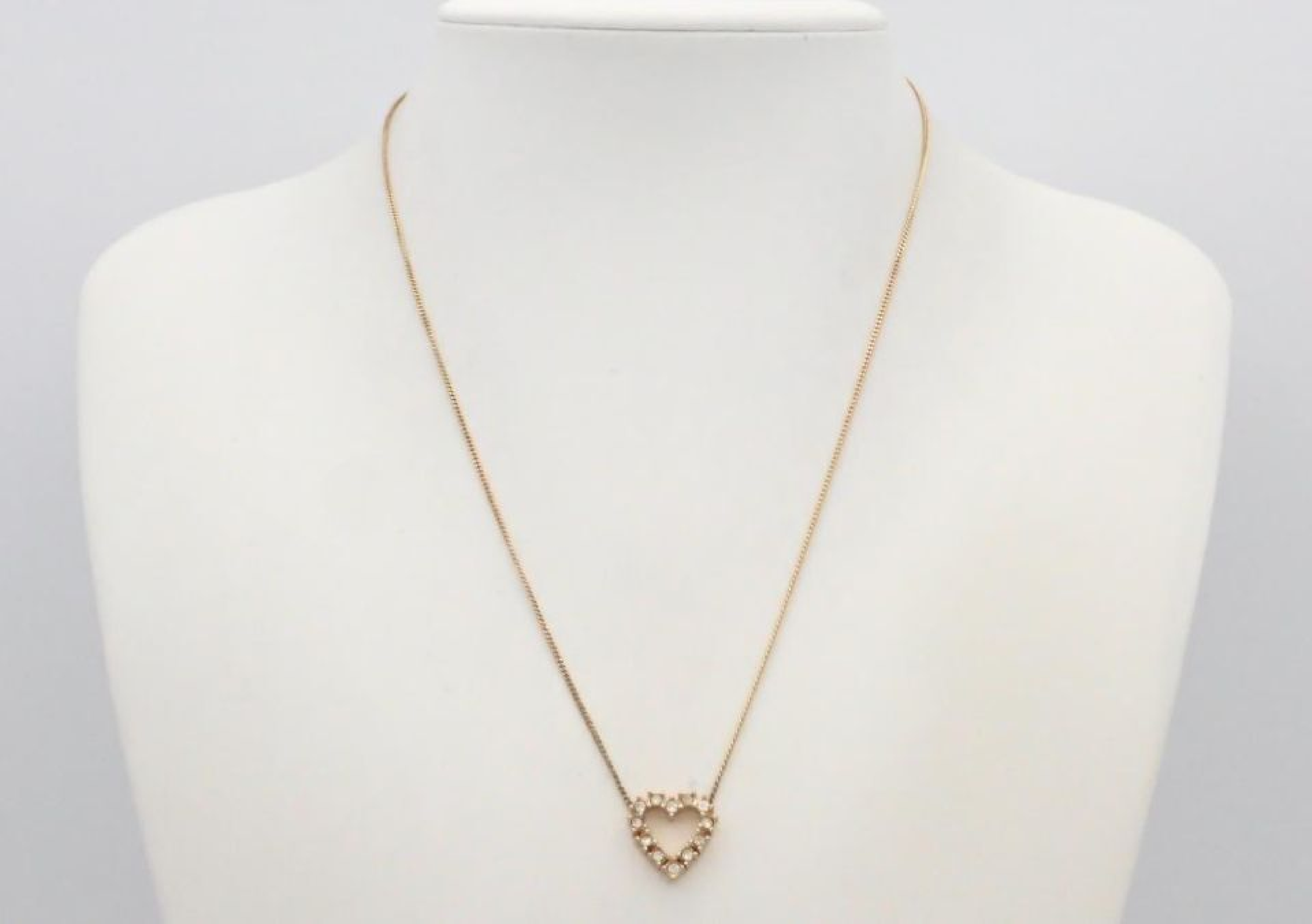 necklace pendant, chain approximately 42cm. — view 2