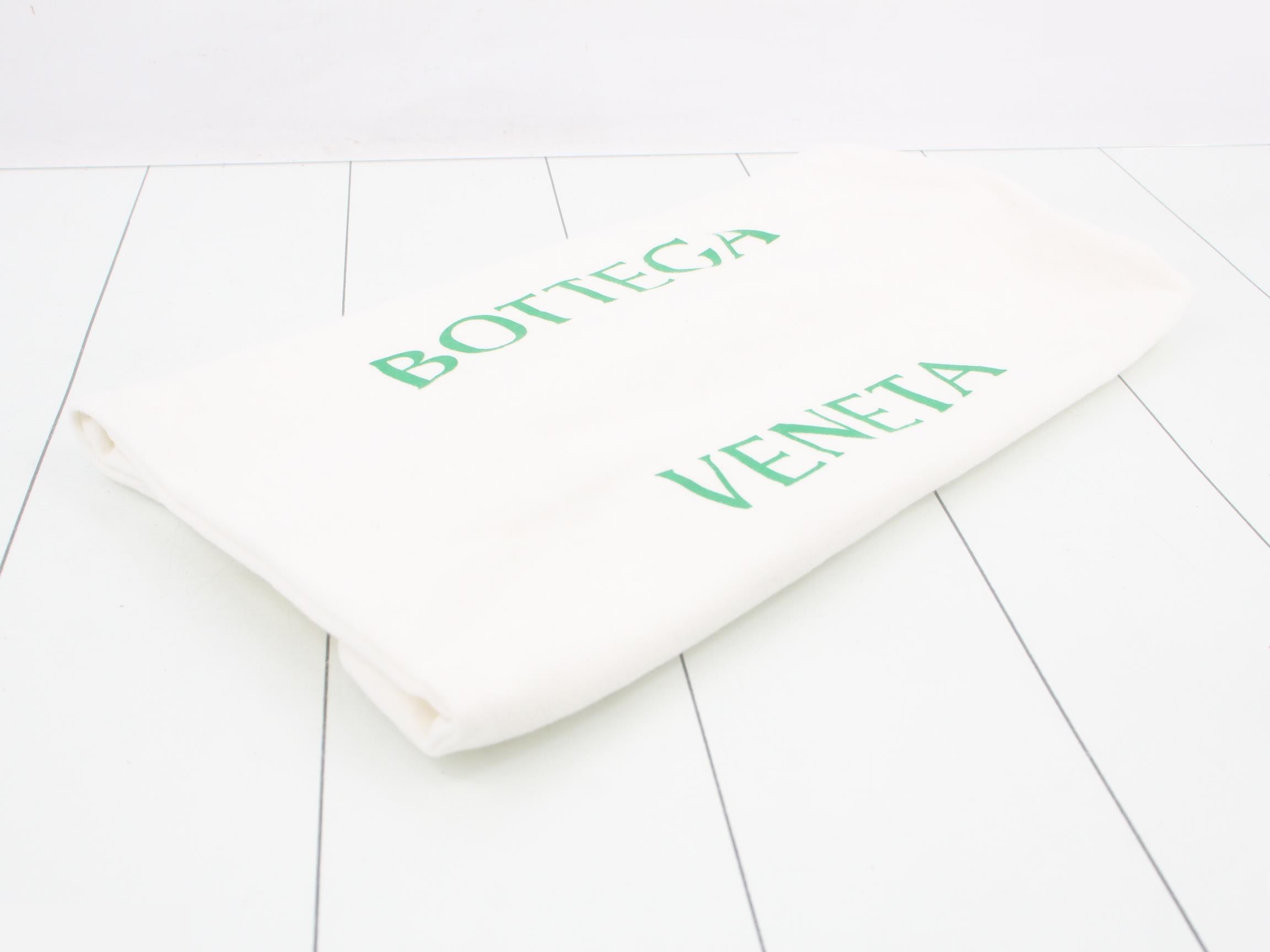 629853 Body Pouch — view 7