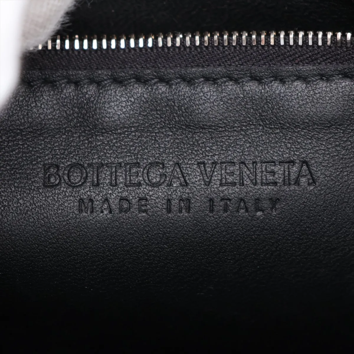 Maxi Intrecciato Cassette Leather Shoulder Bag, Black — view 8