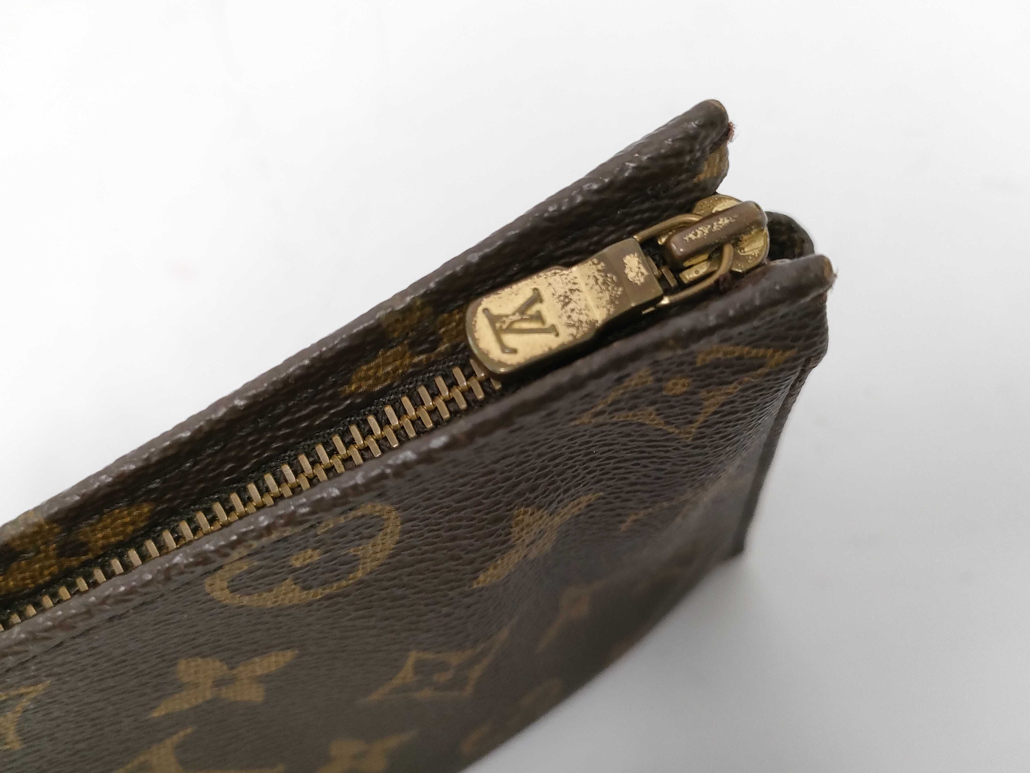 Monogram Vuitton Pochette Toilette 19 M47544 TH0960 Pouch — view 6