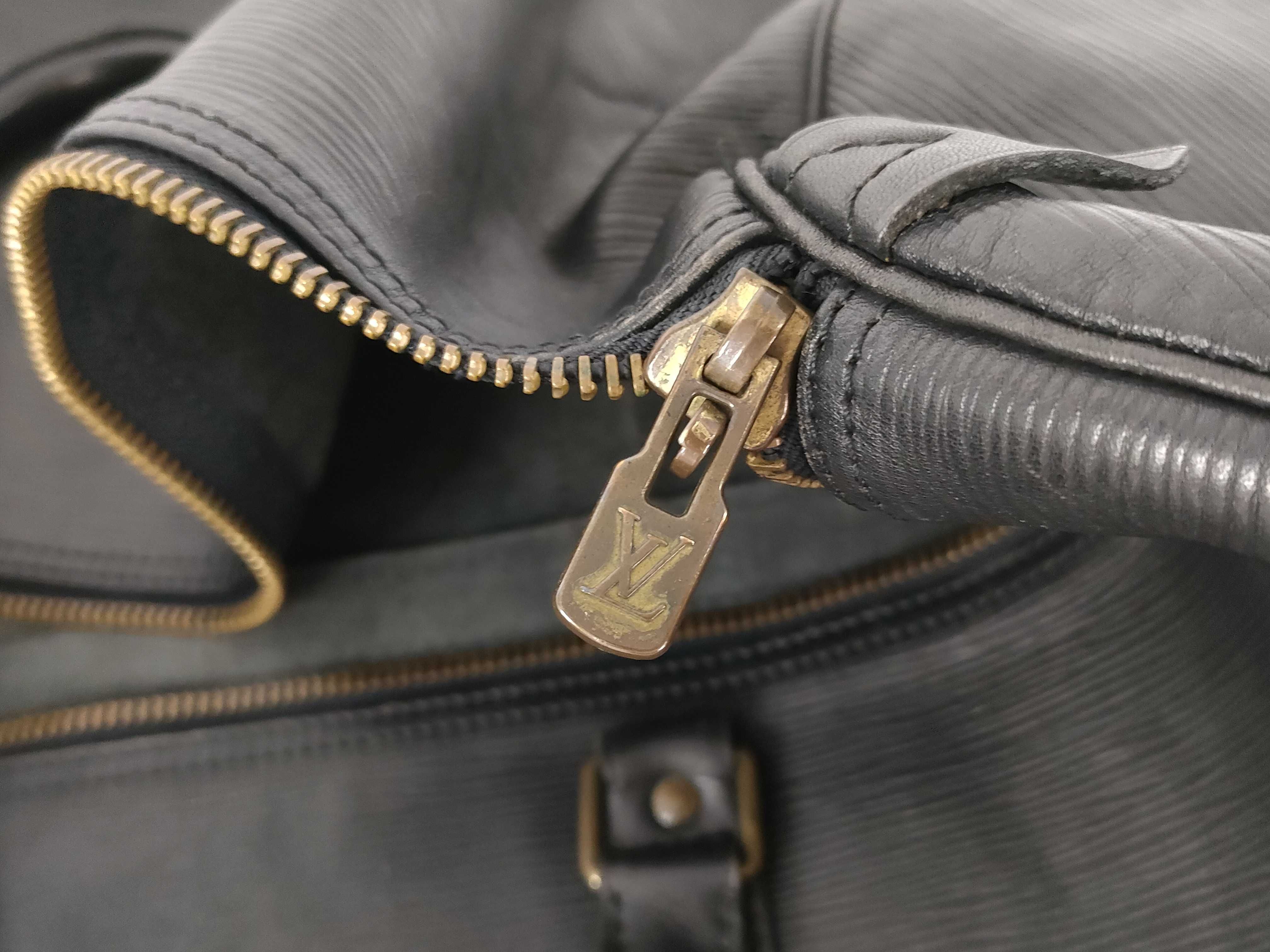 Epi Keepall 60 M42942 Noir Black Boston Bag — view 13