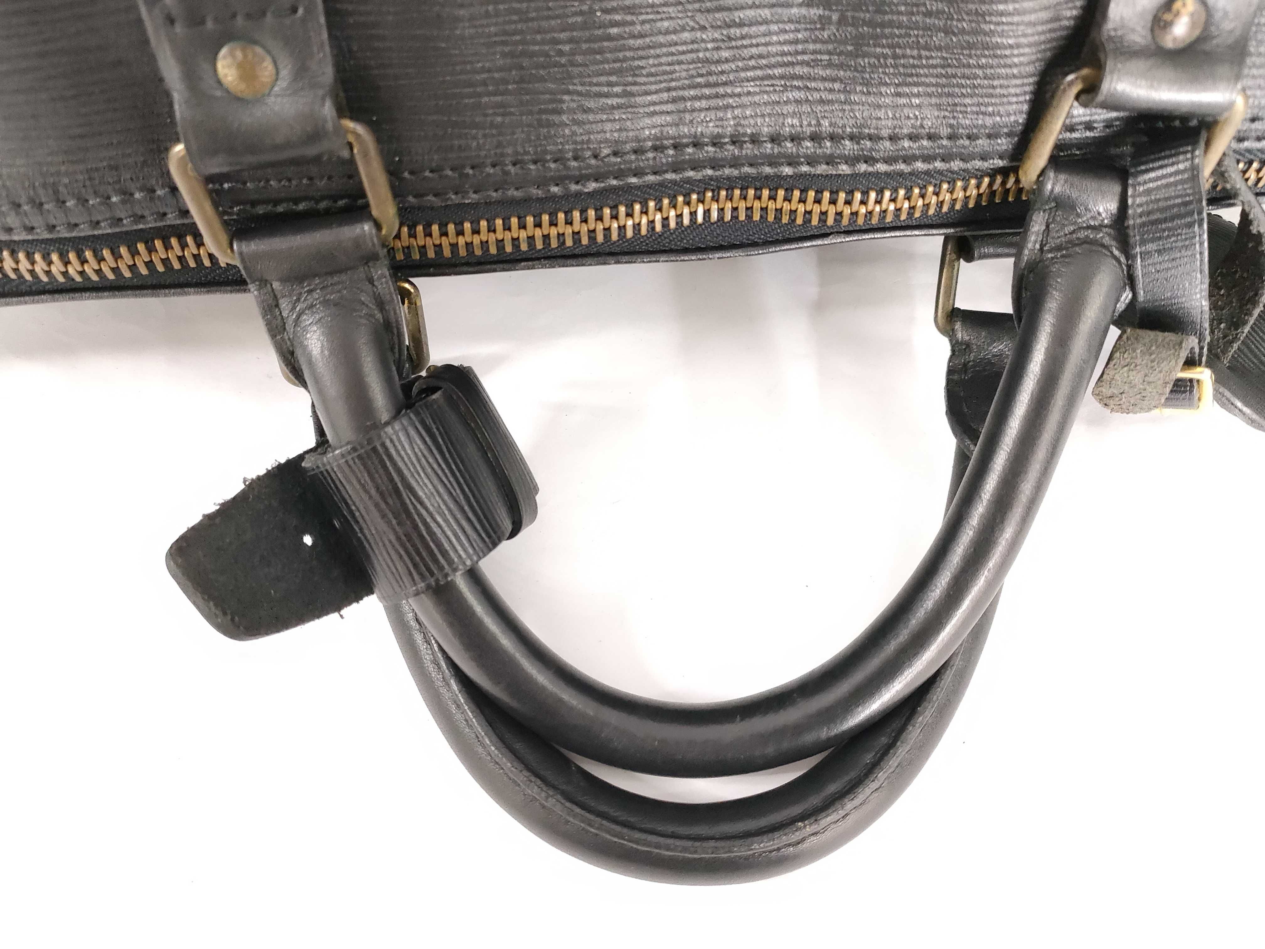 Epi Keepall 60 M42942 Noir Black Boston Bag — view 3