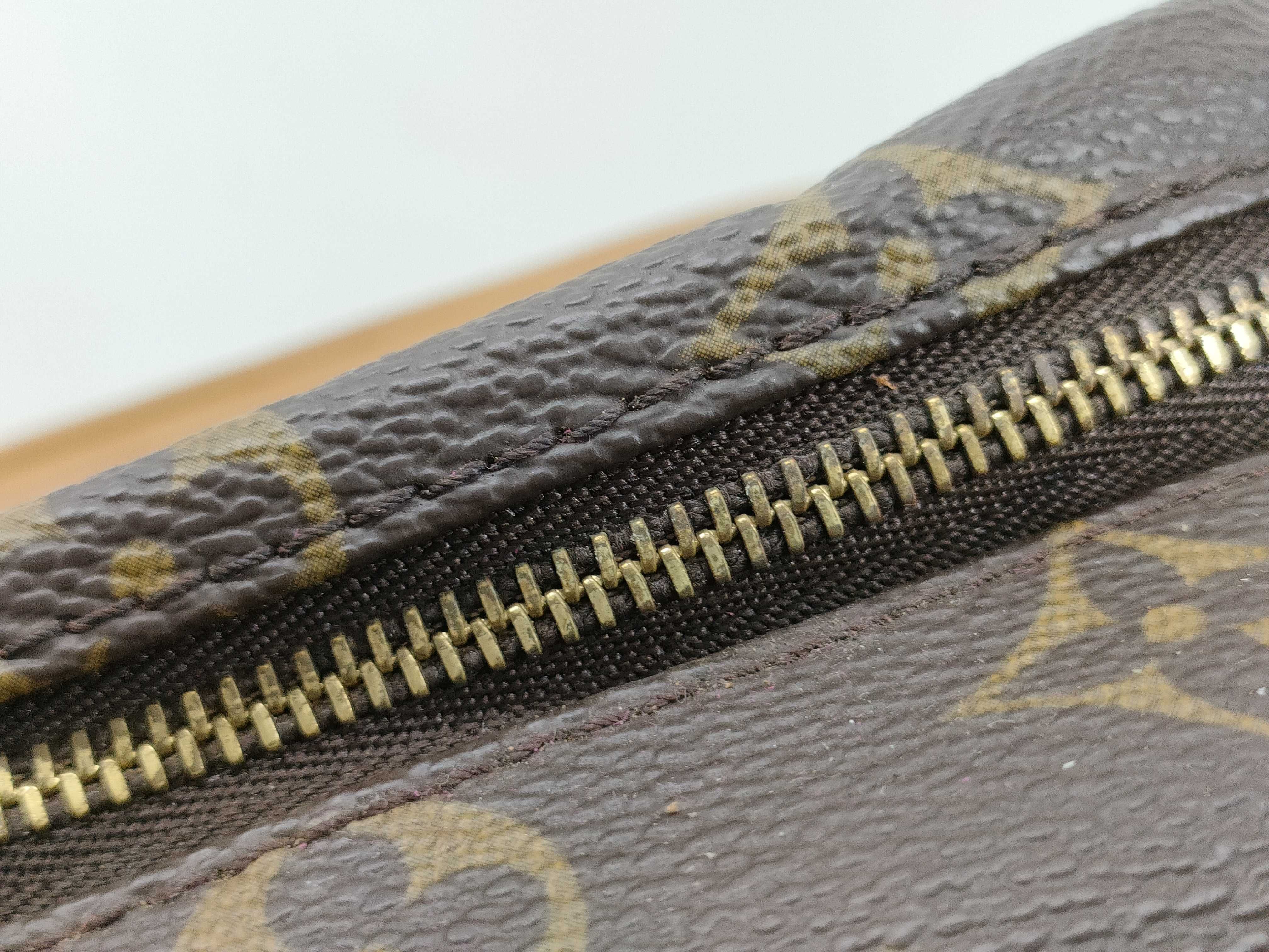 Monogram Louis Vuitton Montsouris MM Backpack Monogram M51136 Backpack — view 13