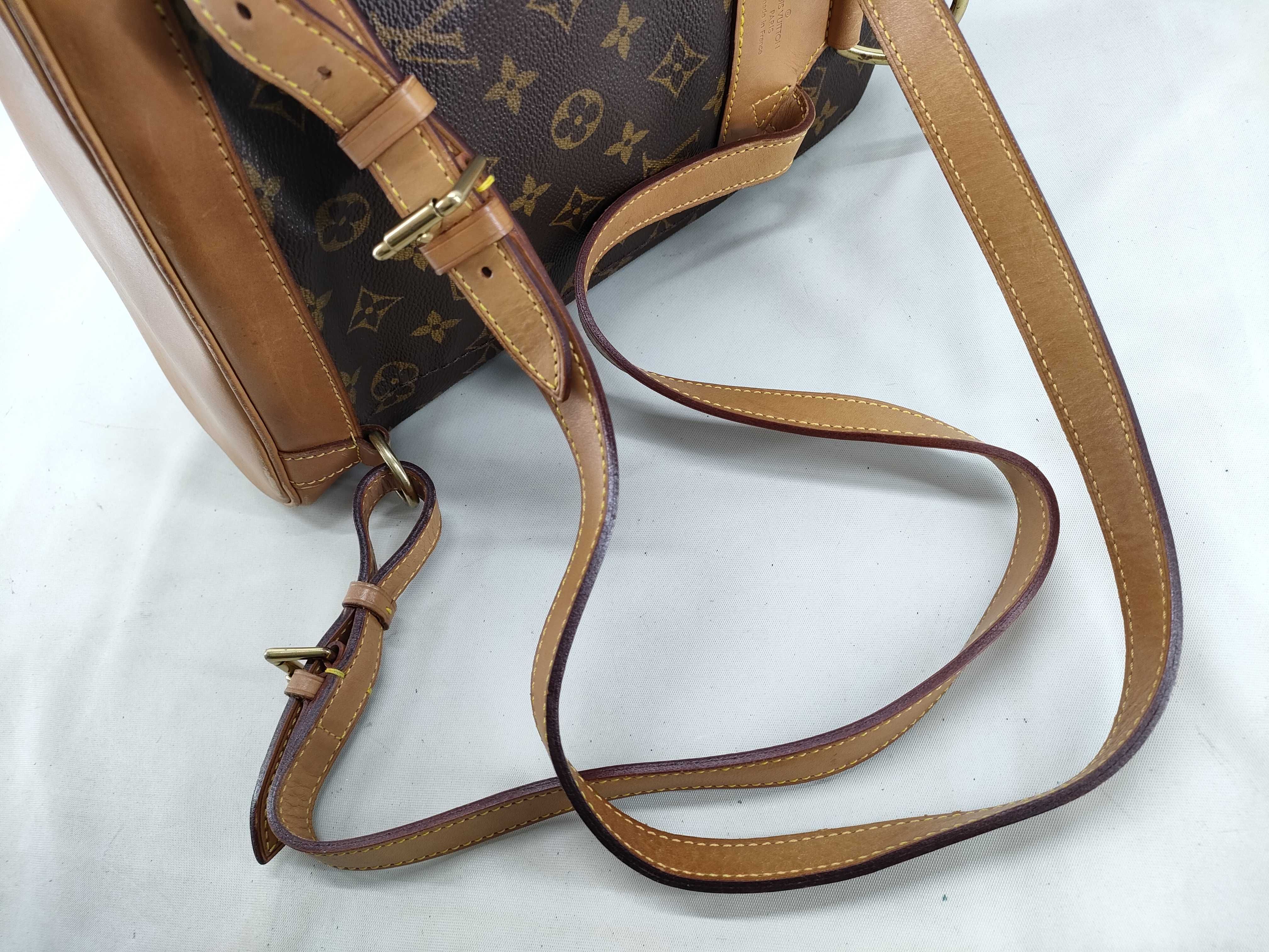 Monogram Louis Vuitton Montsouris MM Backpack Monogram M51136 Backpack — view 5