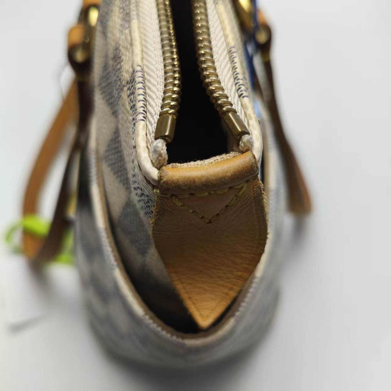 【*Shipped from: China*】LOUIS VUITTON Totally PU Handbag — view 11