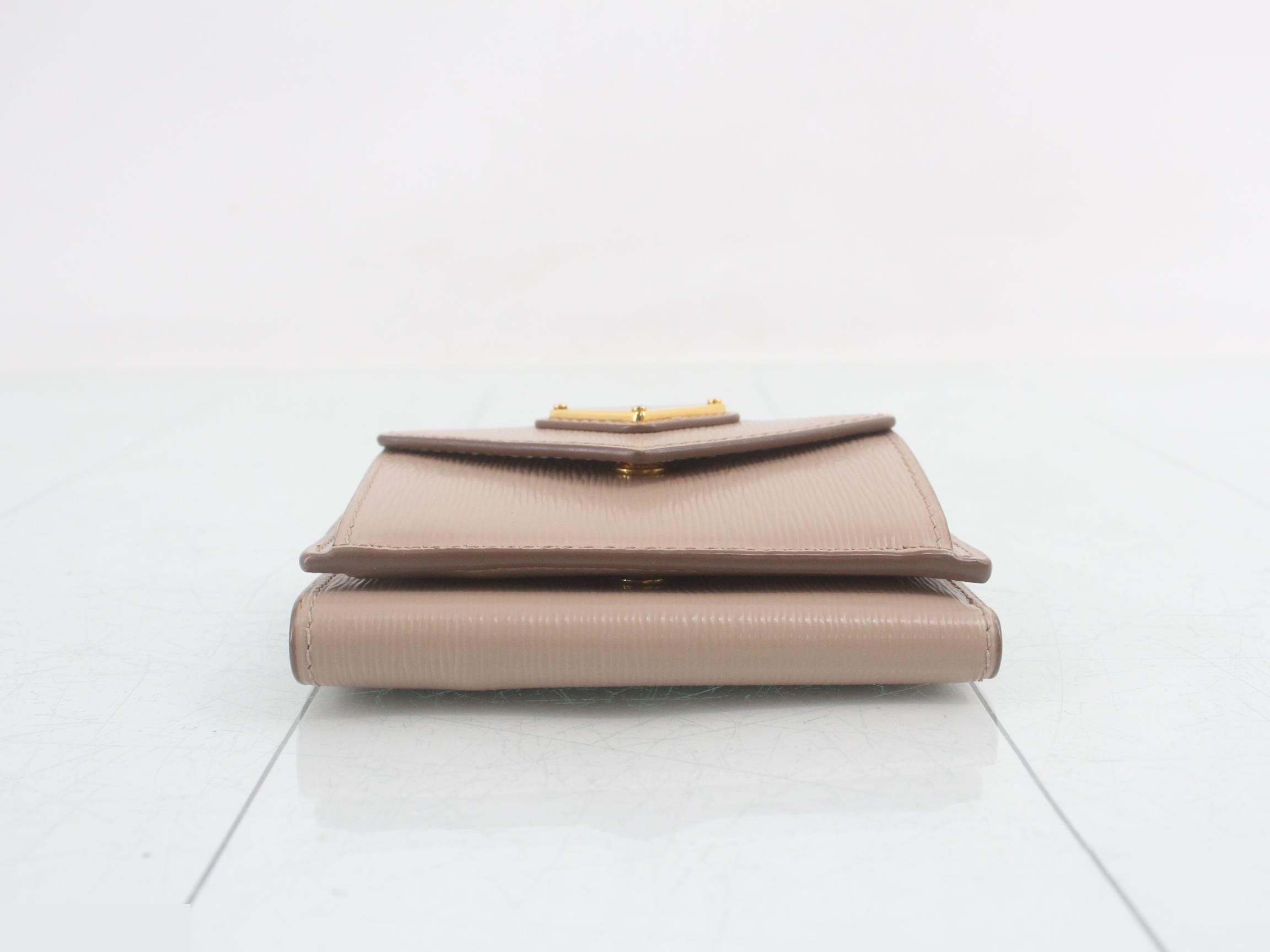 Triangle logo tri-fold wallet pink beige — view 3
