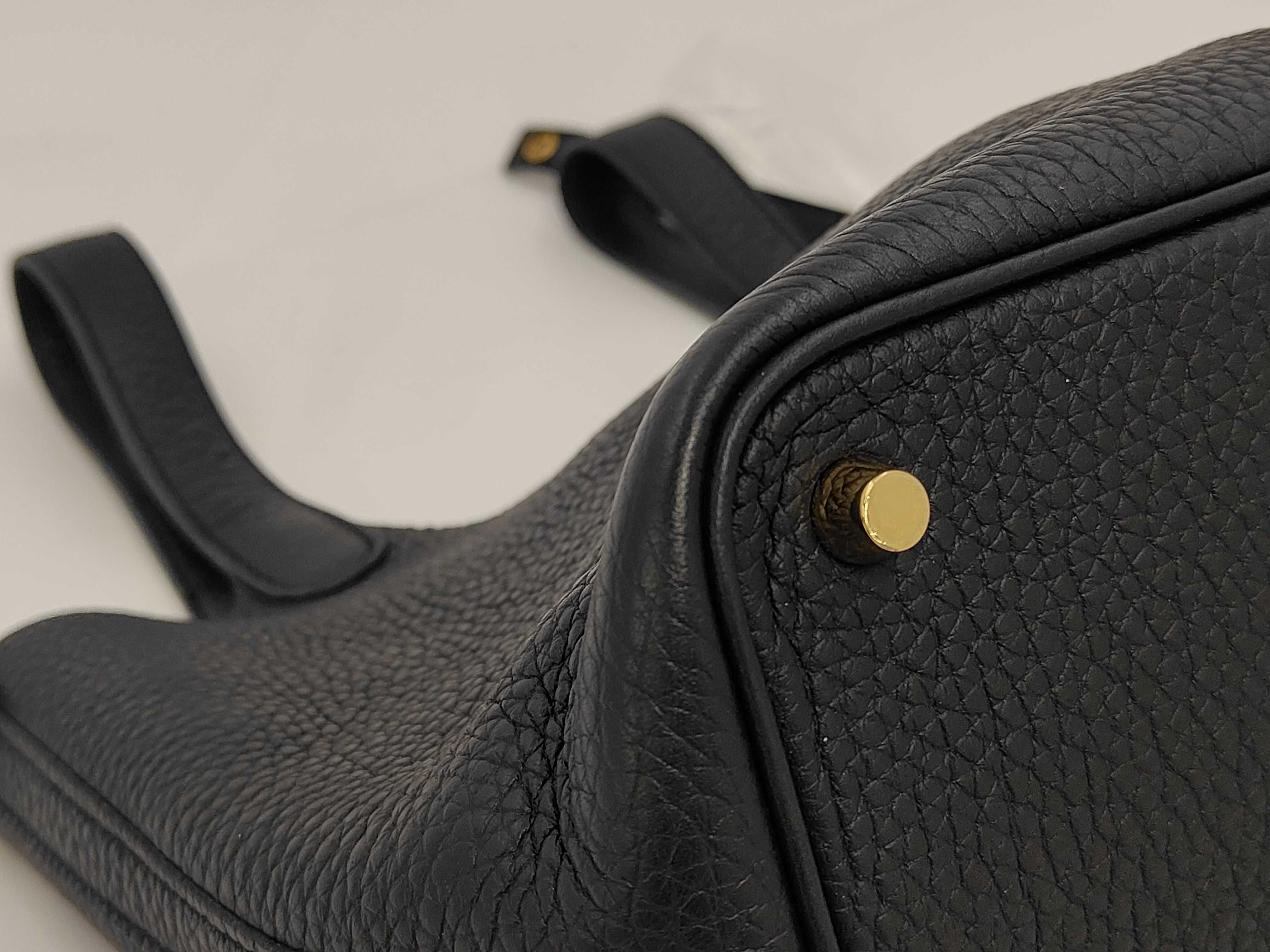 Picotin Lock PM Taurillon Leather Black U Stamp Gold Handbag — view 6