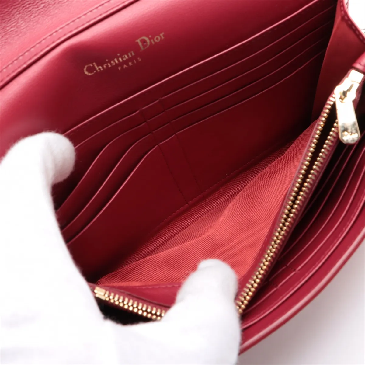 Montaigne 30 Patent Leather Chain Wallet Red — view 8