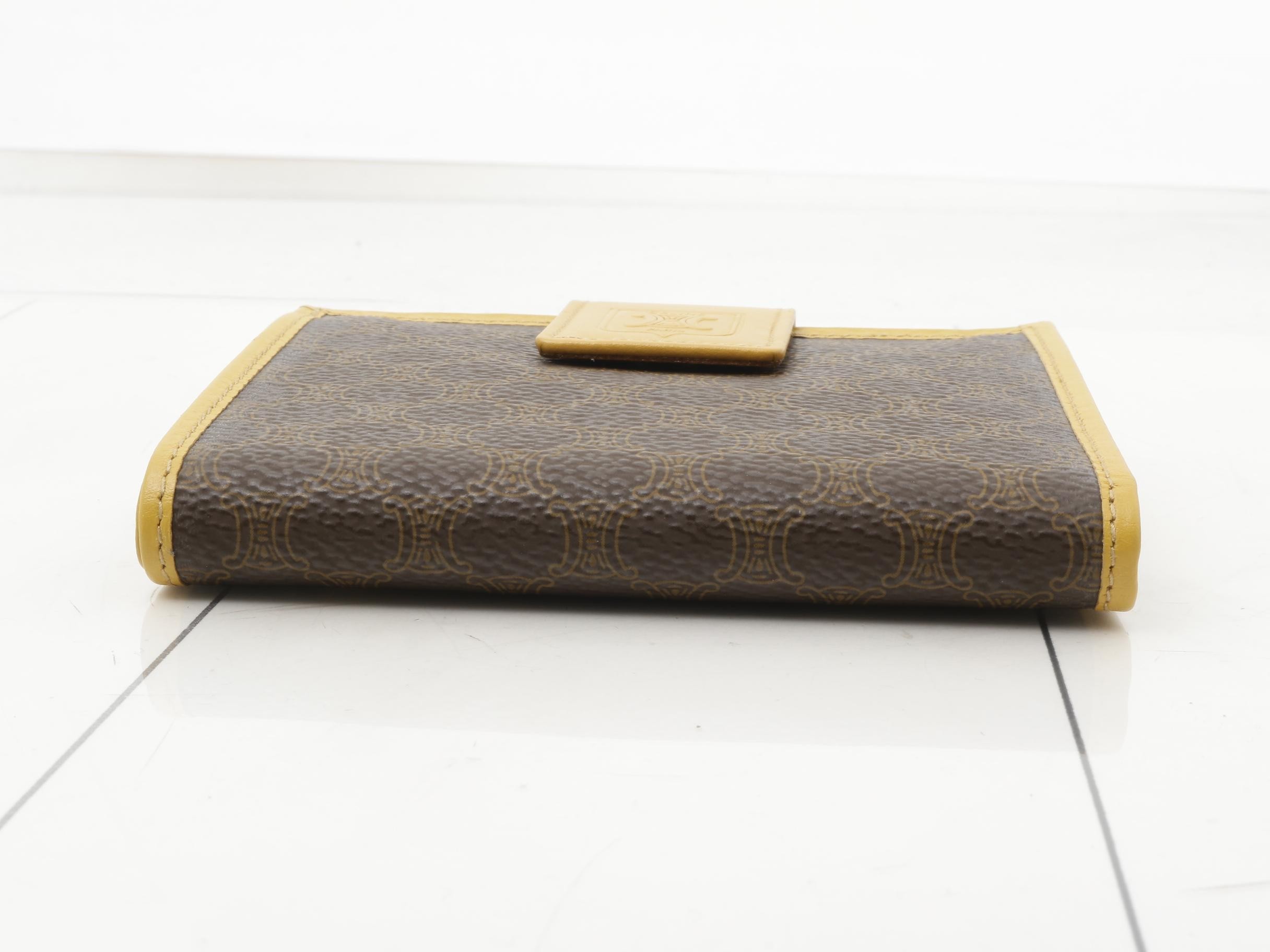 folding wallet — view 3