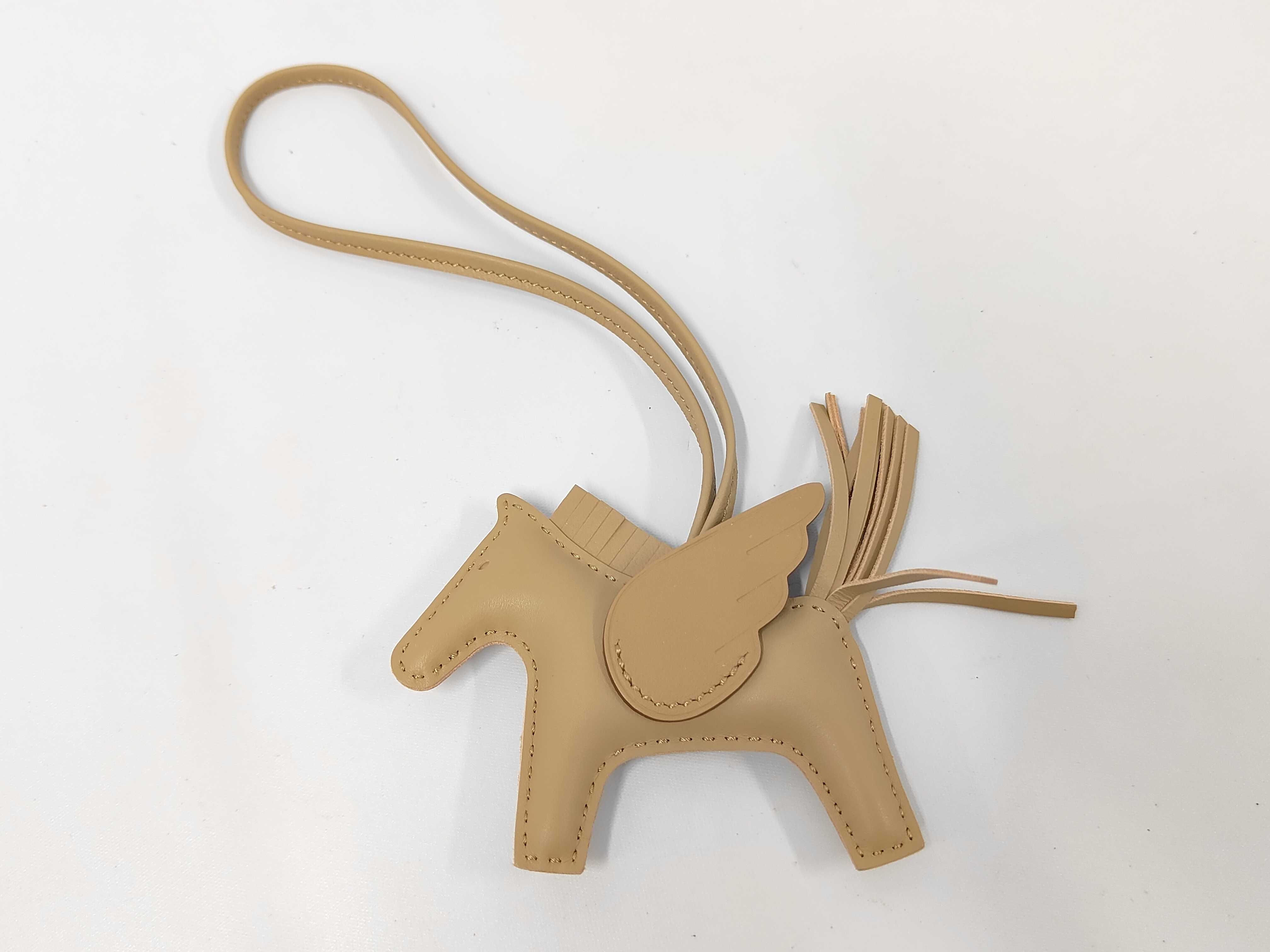 Pegasus W Charm