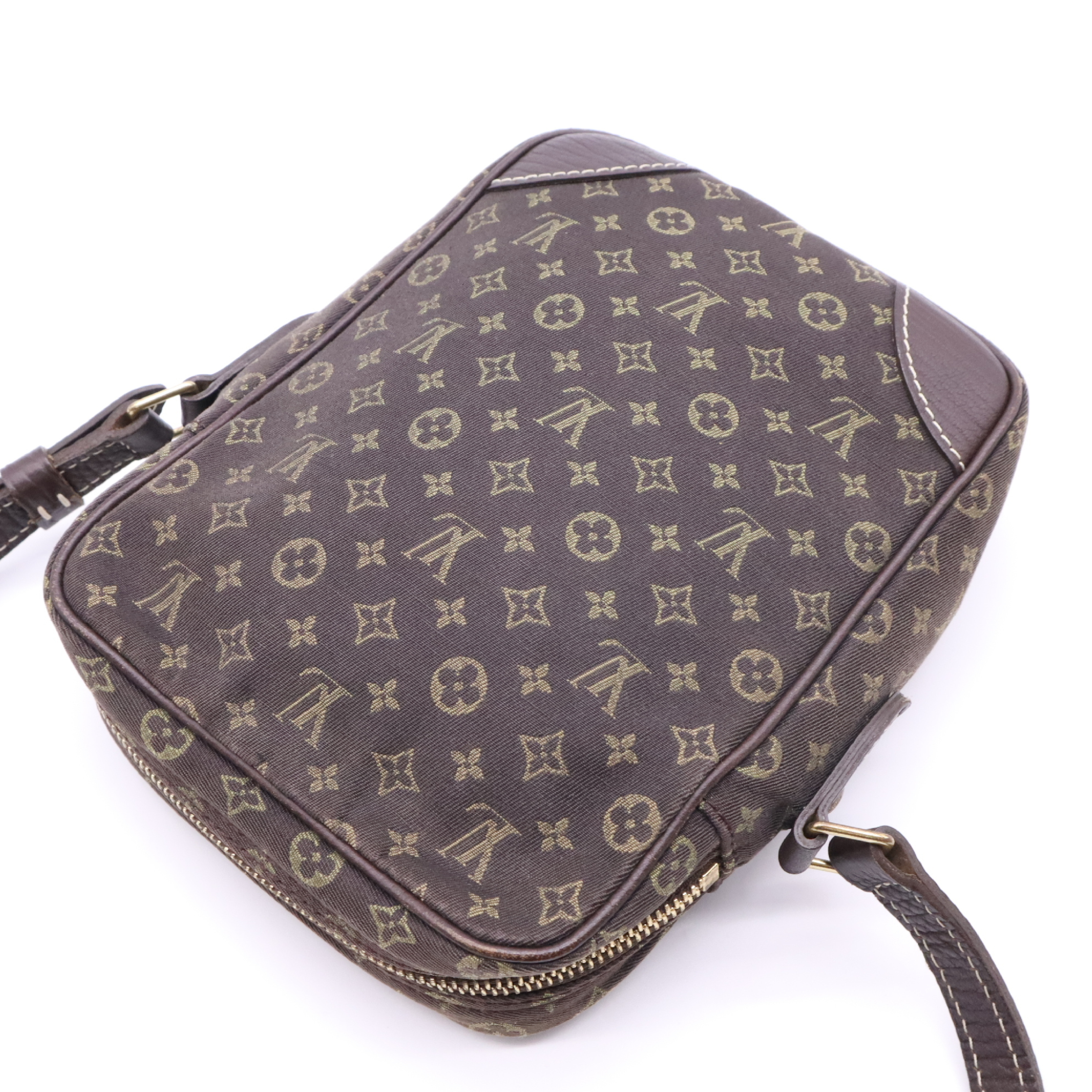 Monogram Mini Landa Nube M95228 Shoulder Bag — view 2