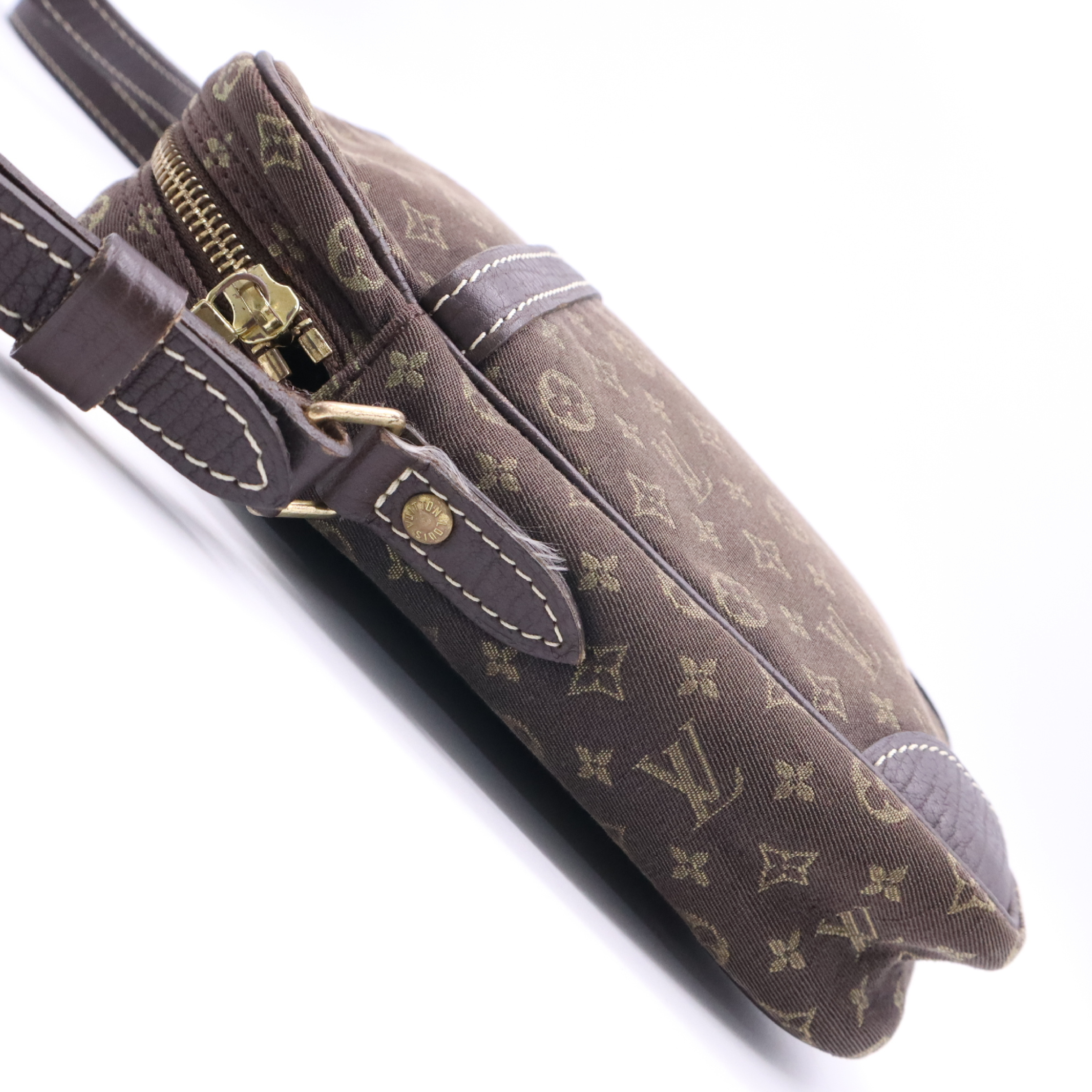 Monogram Mini Landa Nube M95228 Shoulder Bag — view 3
