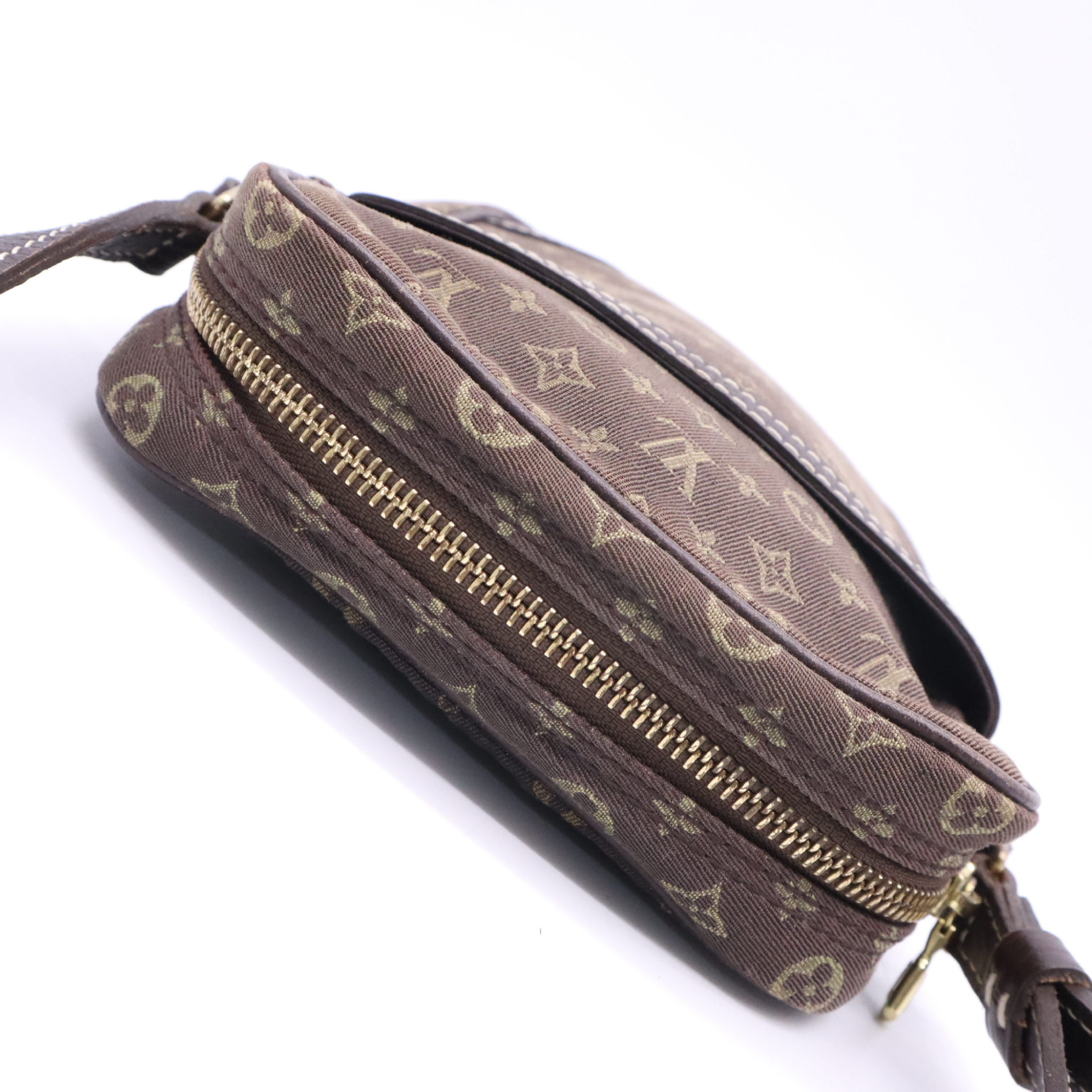 Monogram Mini Landa Nube M95228 Shoulder Bag — view 6