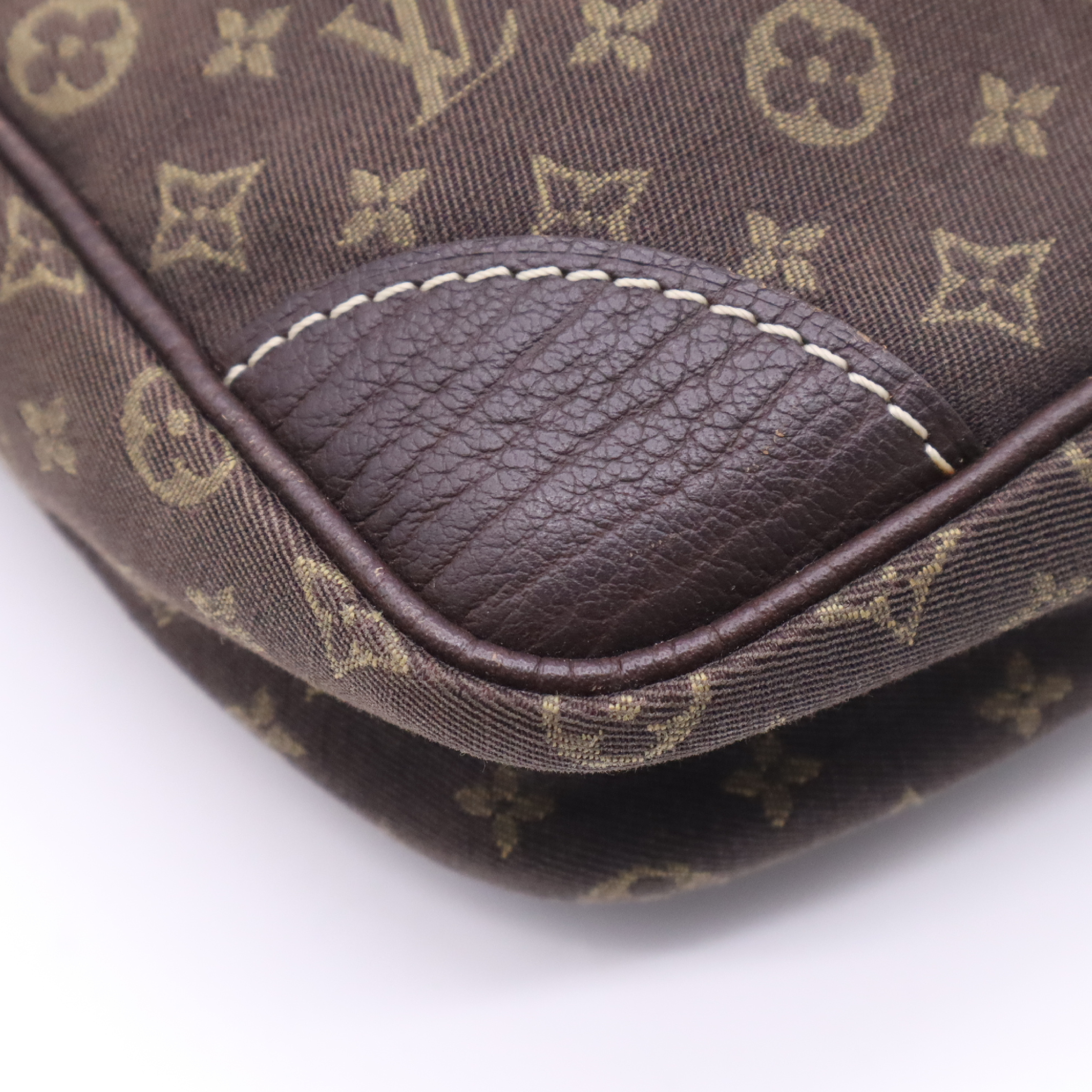 Monogram Mini Landa Nube M95228 Shoulder Bag — view 8