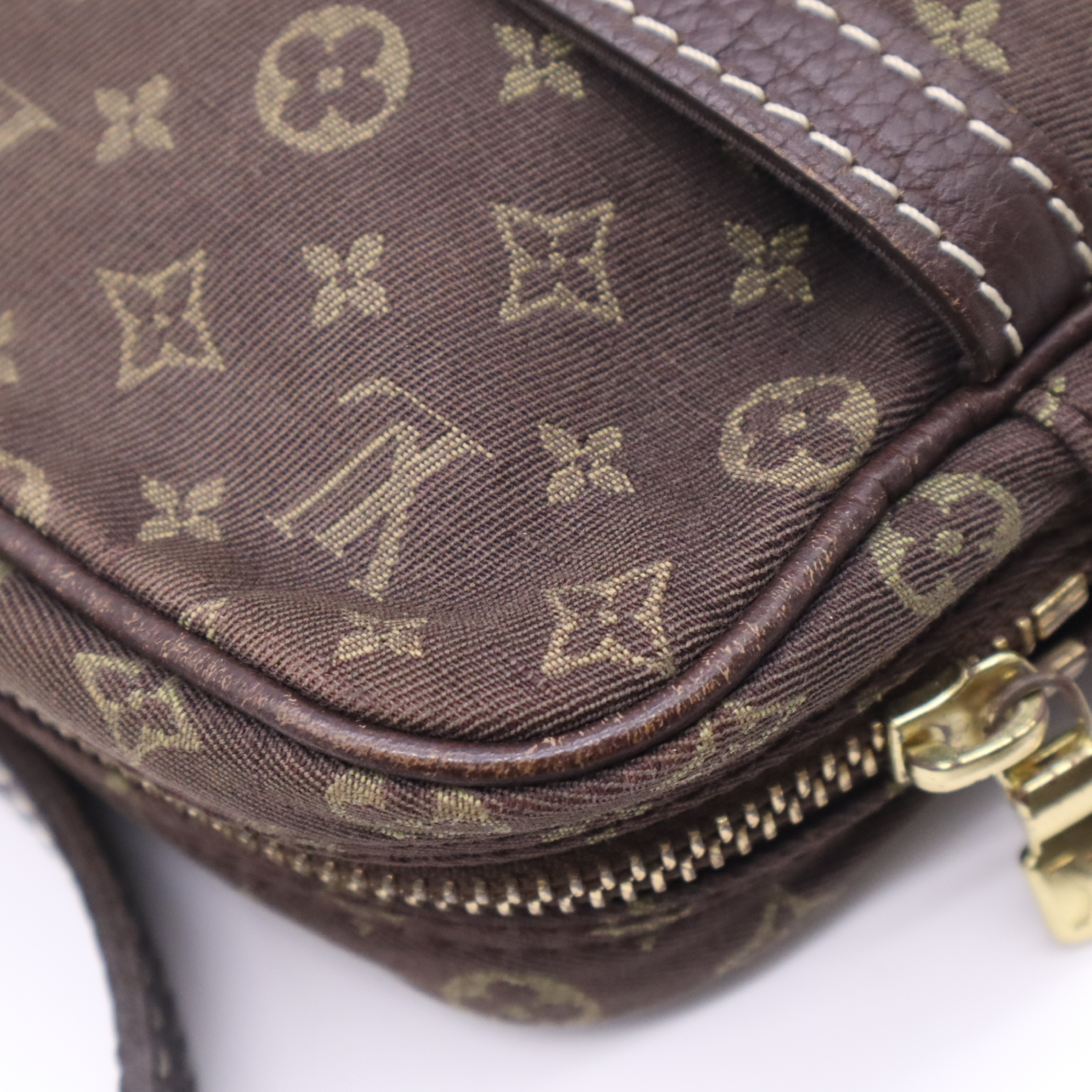 Monogram Mini Landa Nube M95228 Shoulder Bag — view 9