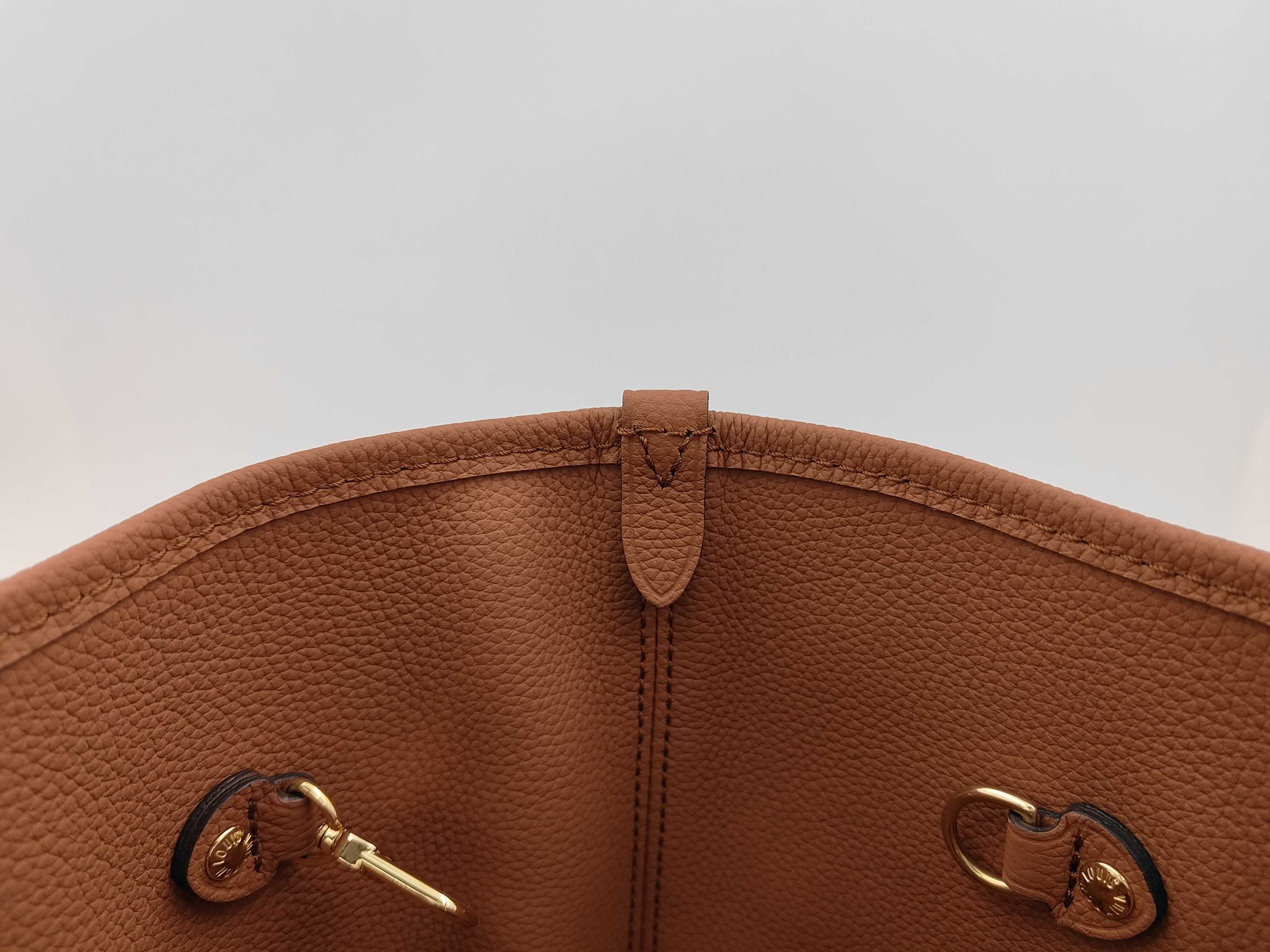 Monogram M12061 Neverfull Inside Out MM Tote Bag — view 9