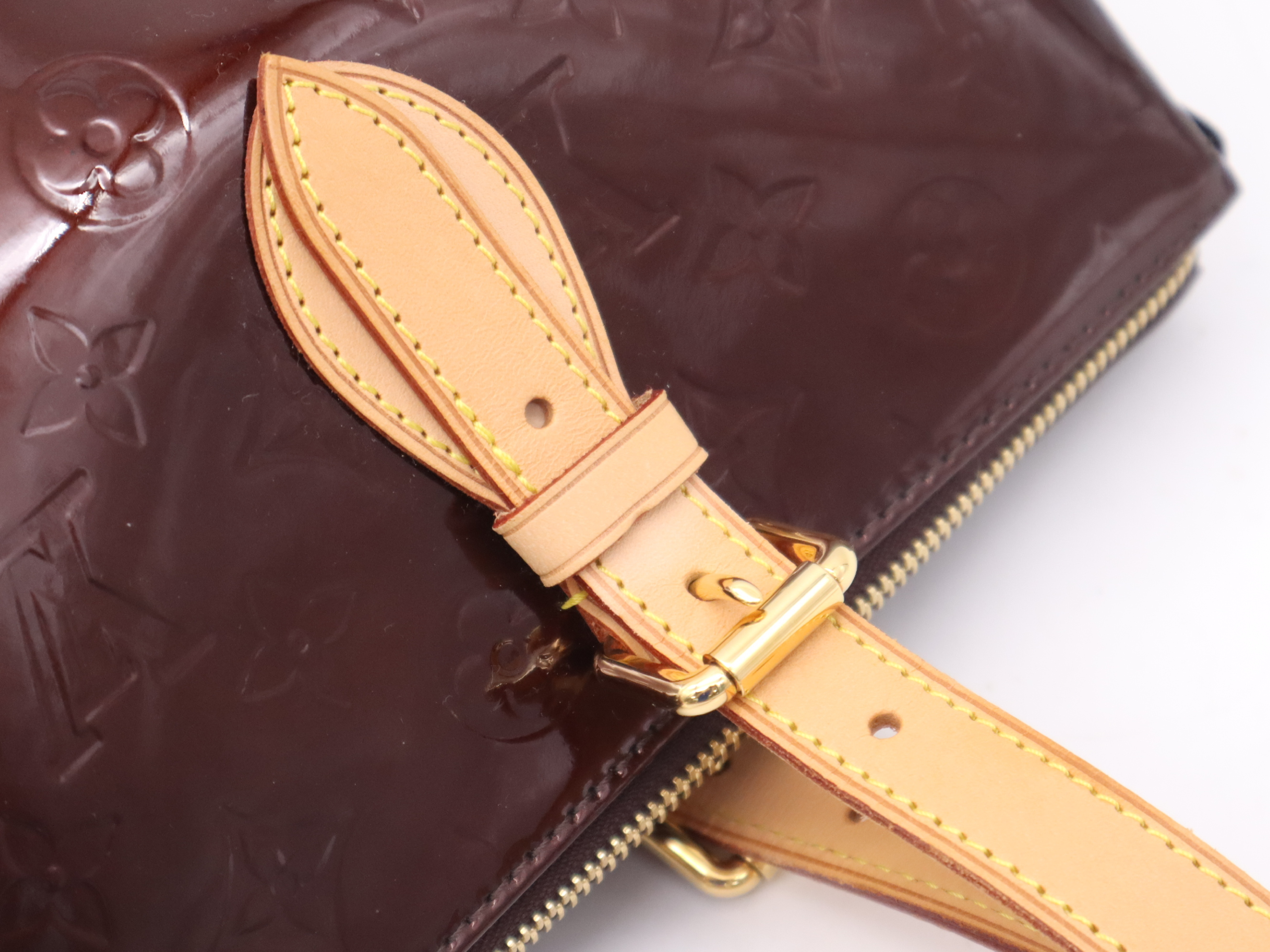 M93510 Vernis Rosewood Avenue Amarante Shoulder Bag — view 8