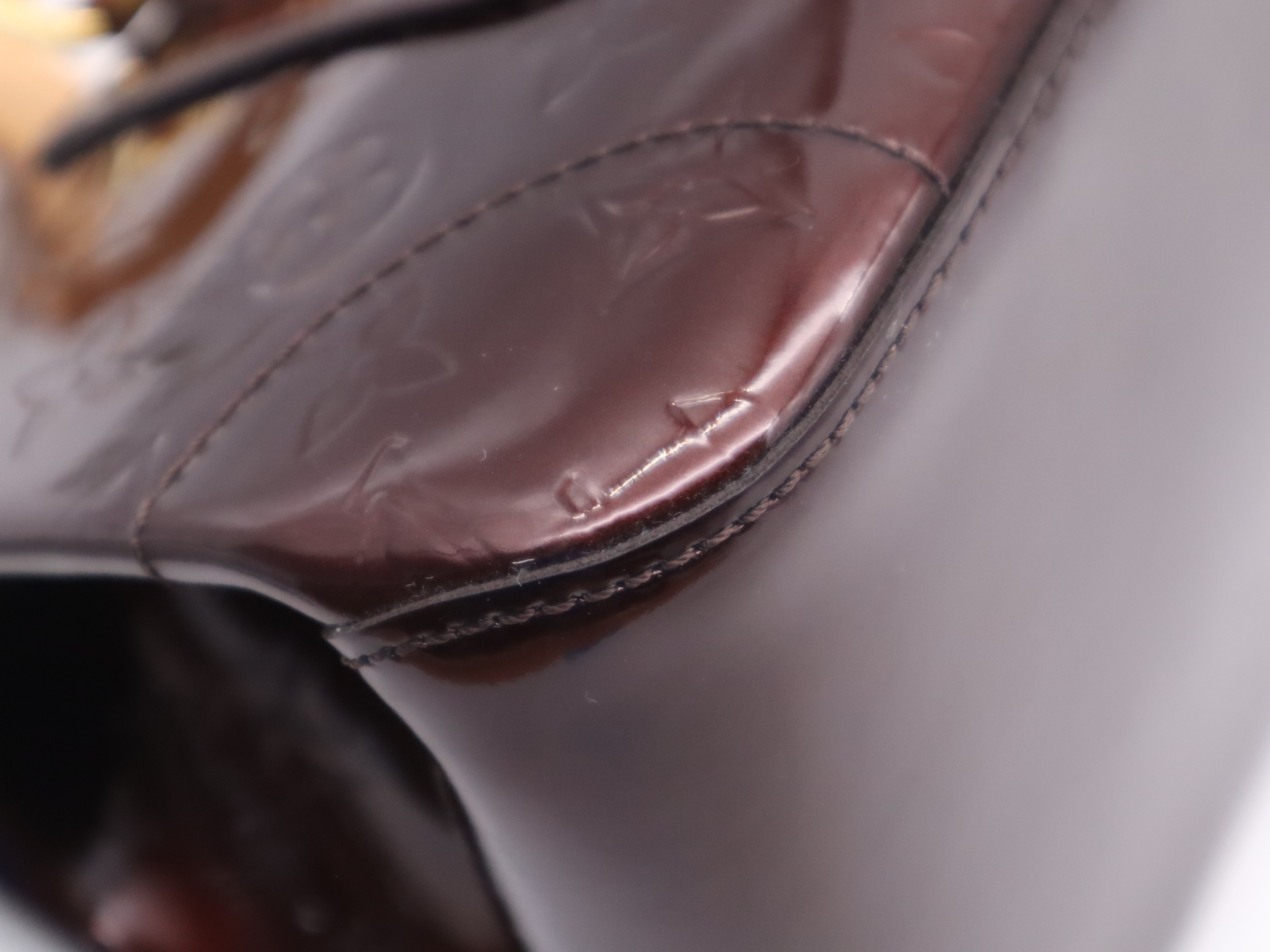 M93510 Vernis Rosewood Avenue Amarante Shoulder Bag — view 9