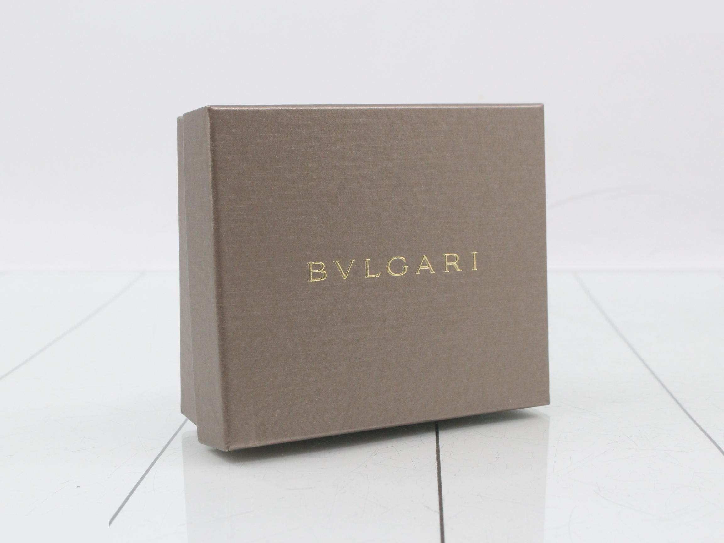 Tri-fold Wallet, some protective seals still attached, unused, green. — view 5