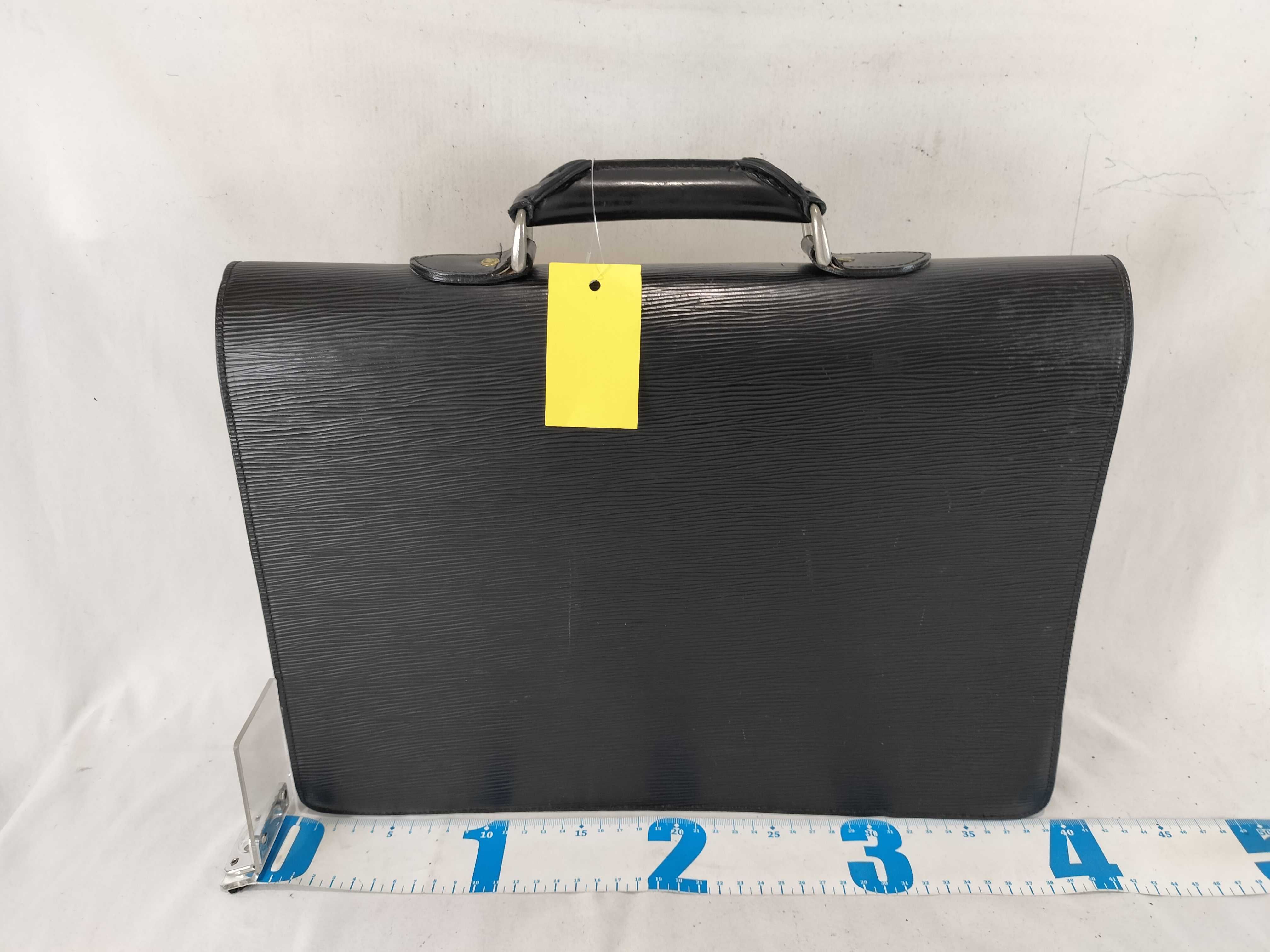 Epi Leather Port Document Bandoulière (Missing Band) Business Bag — view 2
