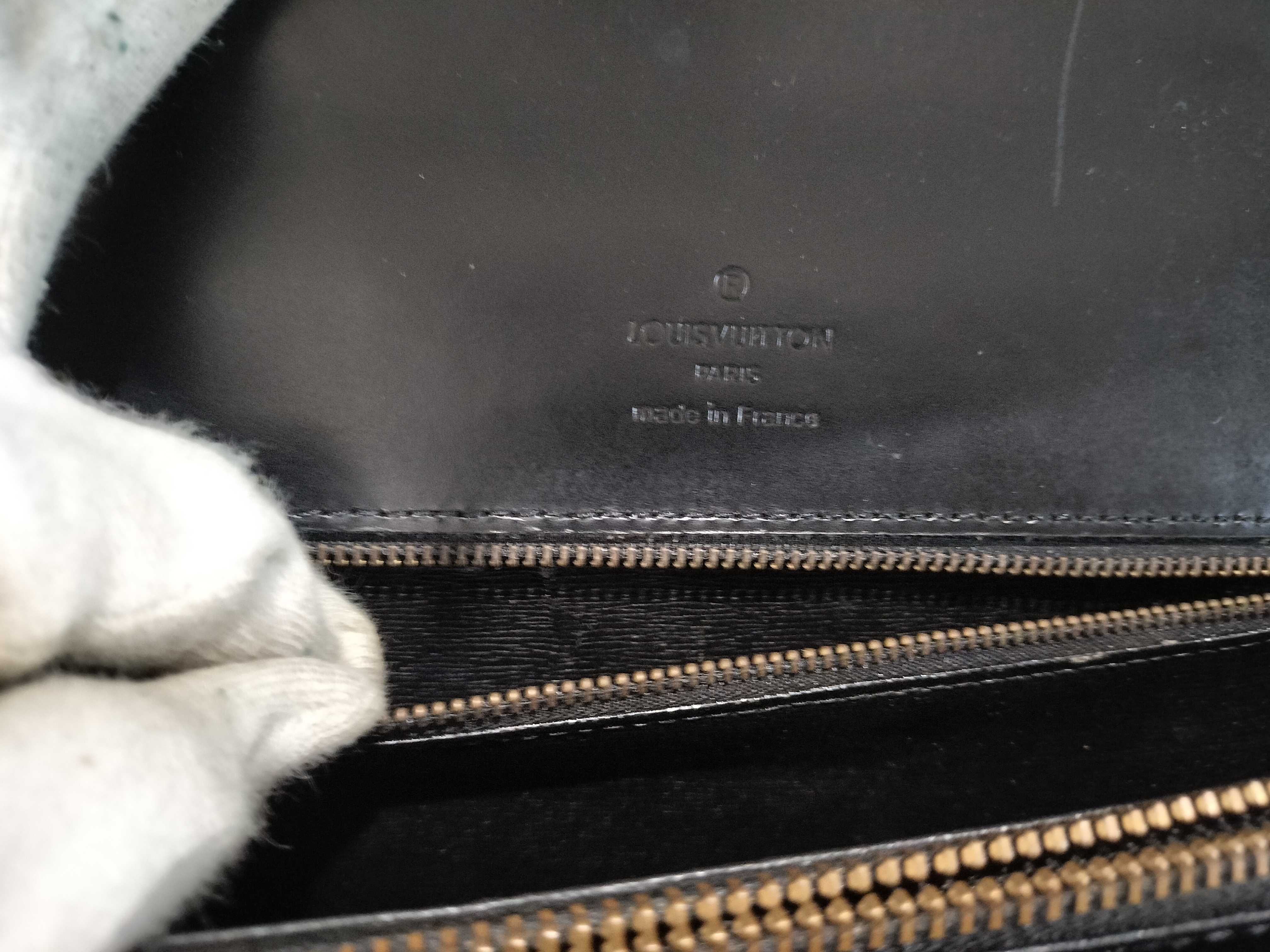 Epi Leather Port Document Bandoulière (Missing Band) Business Bag — view 13
