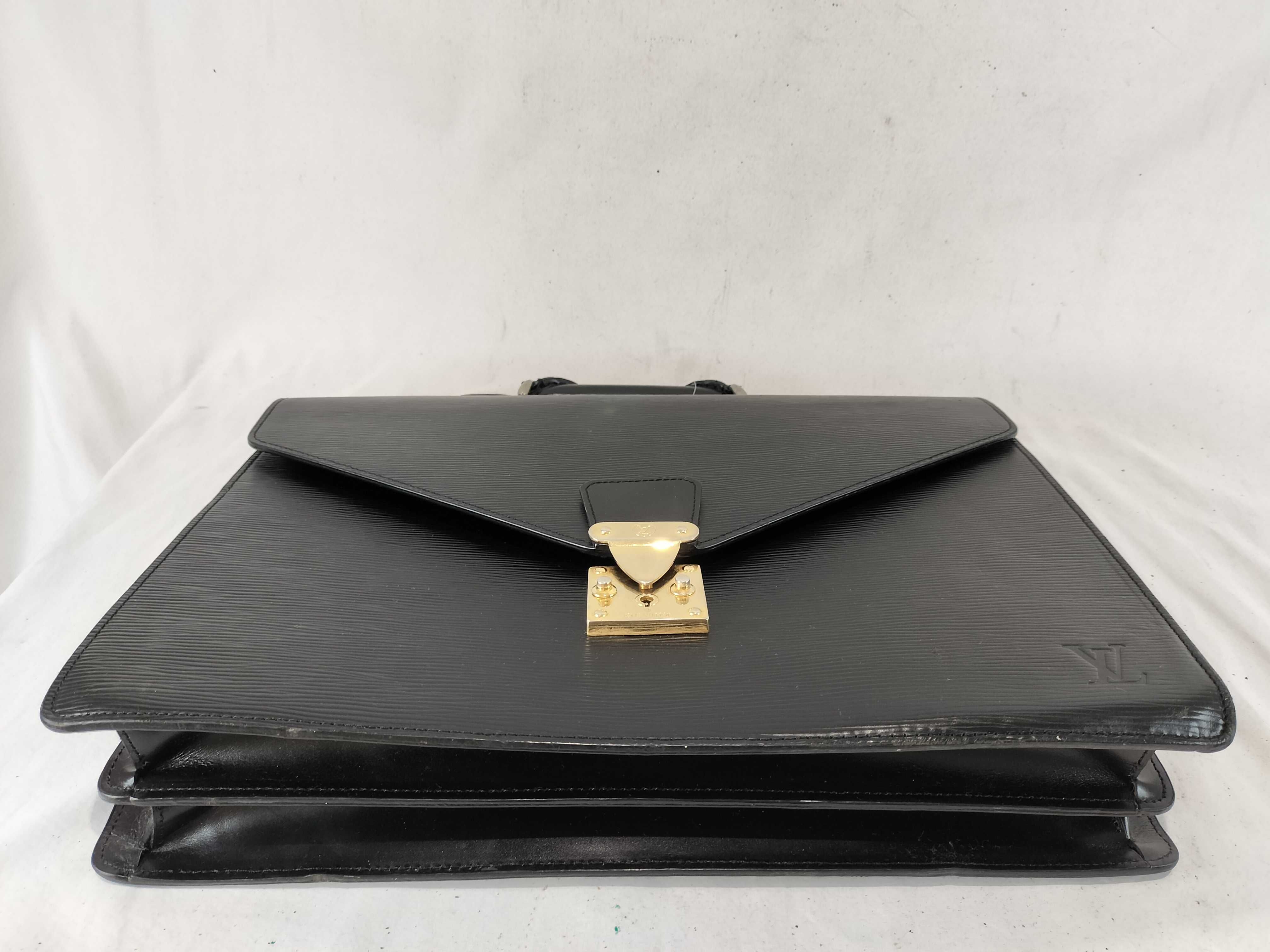 Epi Leather Port Document Bandoulière (Missing Band) Business Bag — view 7