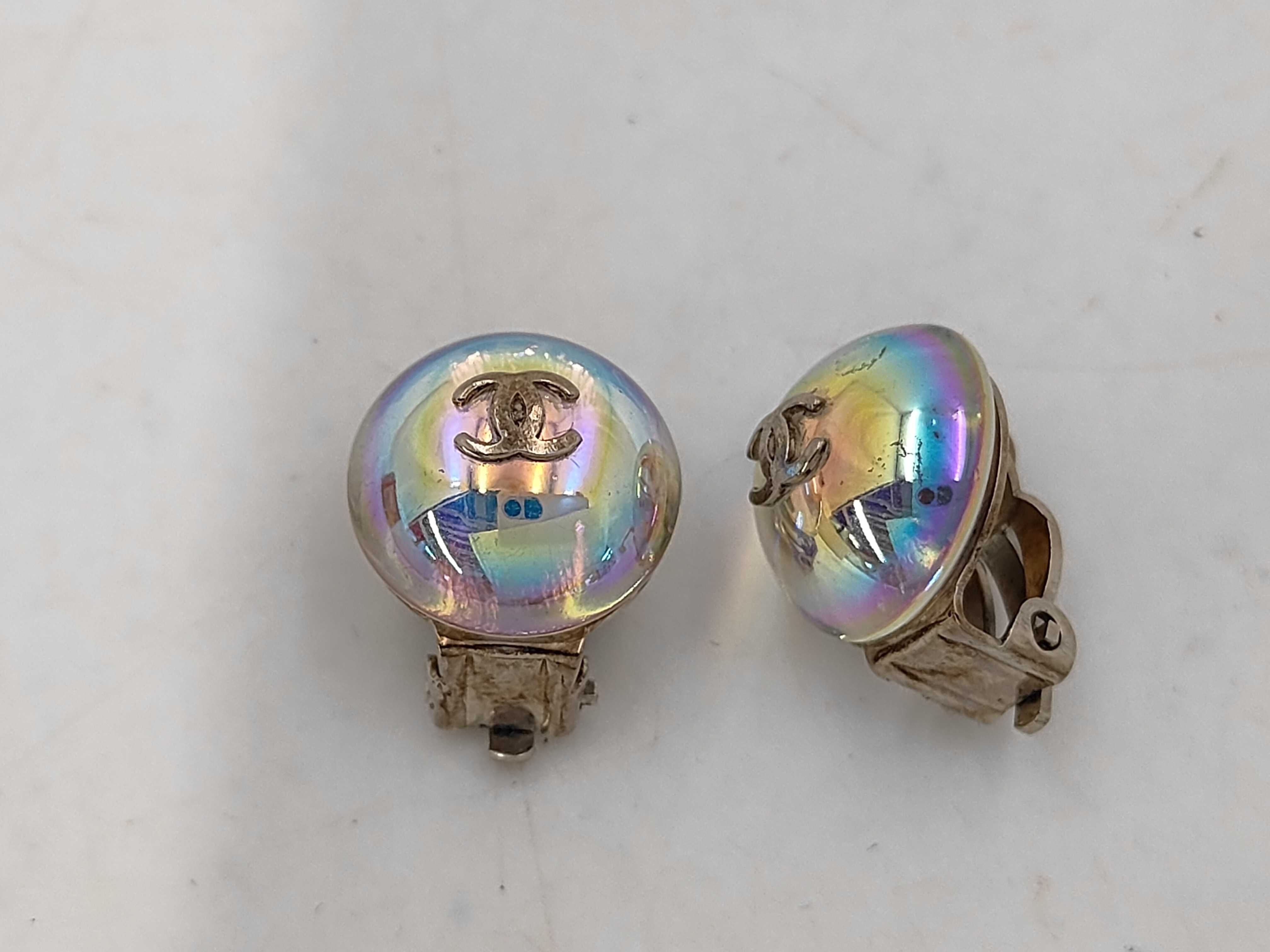 Aurora Color Coco Mark Round Earrings 99P