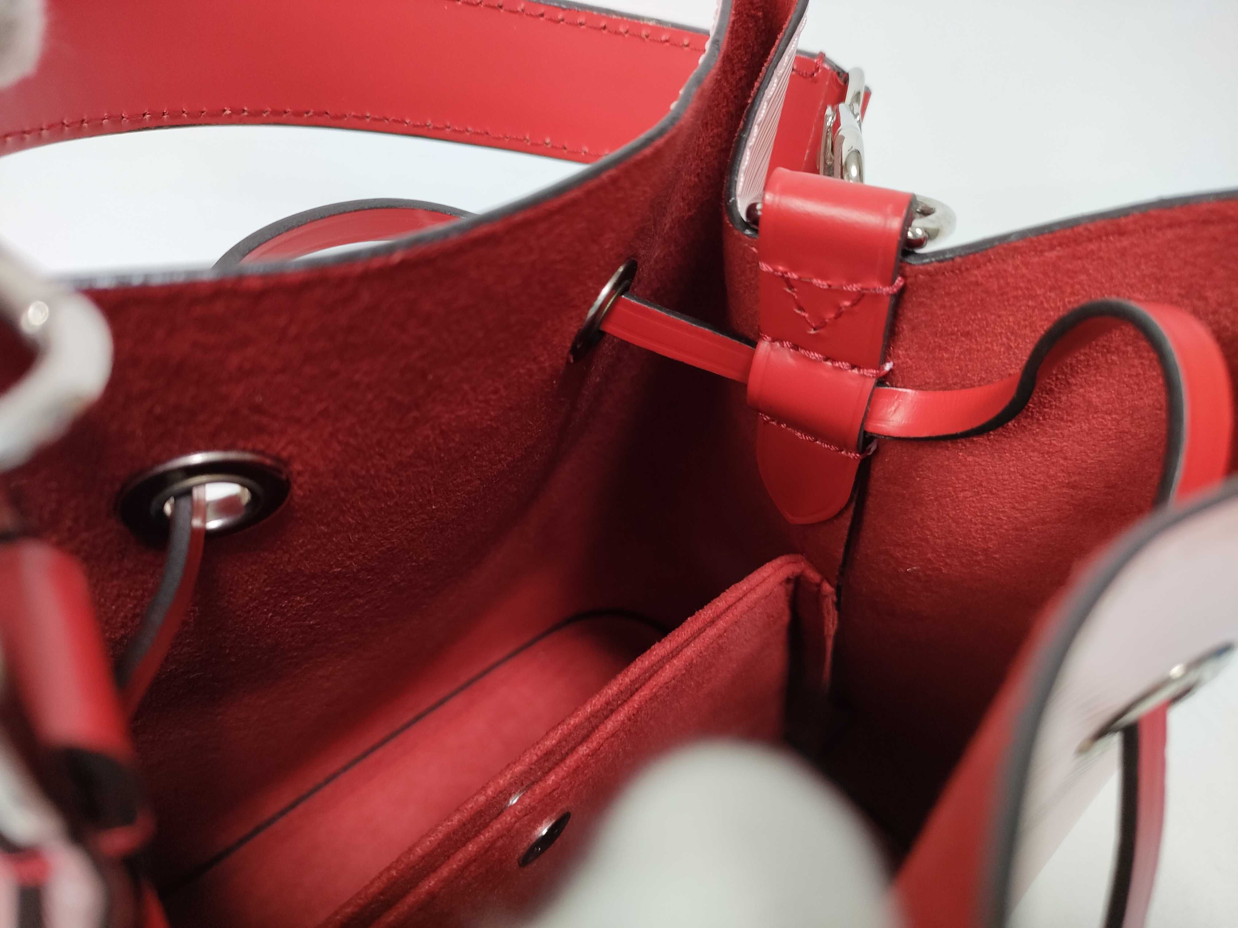 Epi Leather NeoNoe BB Rose Ballerine M54370 Shoulder Bag — view 11