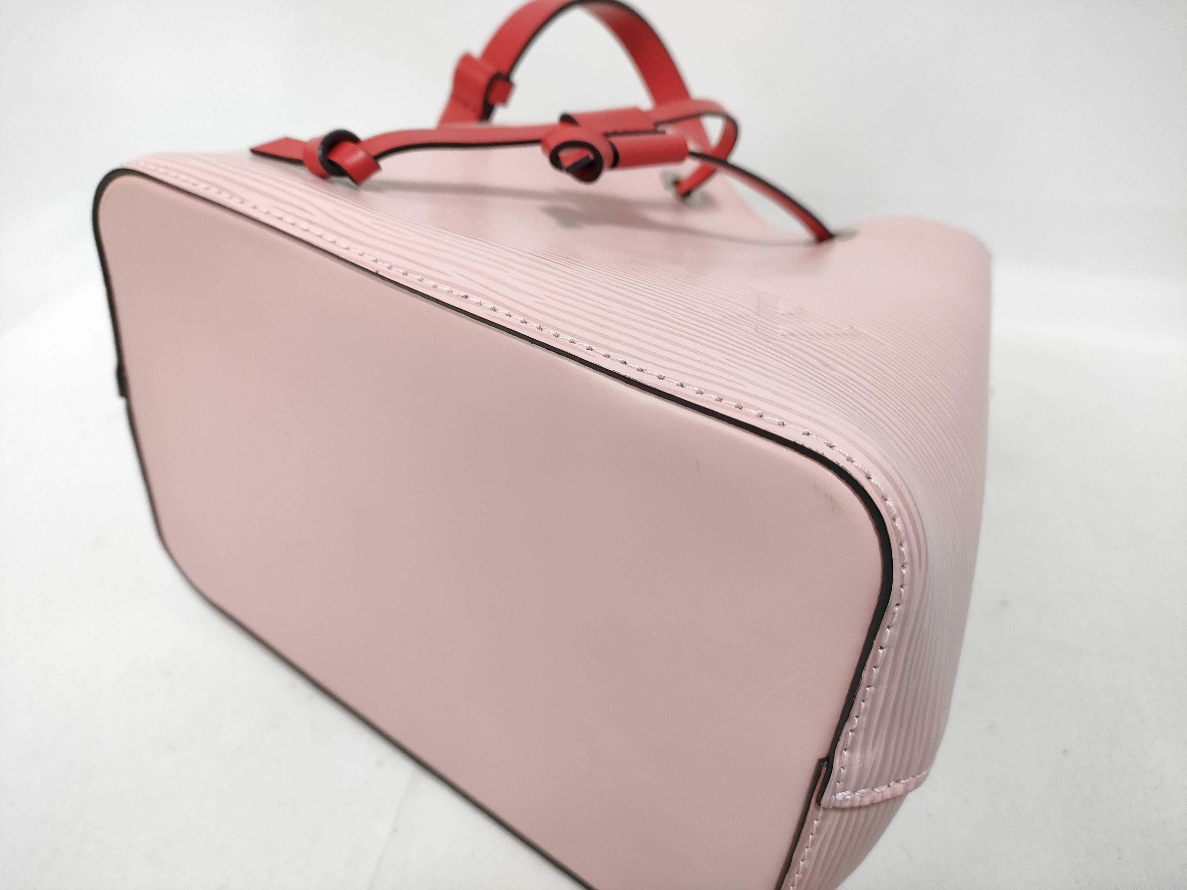 Epi Leather NeoNoe BB Rose Ballerine M54370 Shoulder Bag — view 4