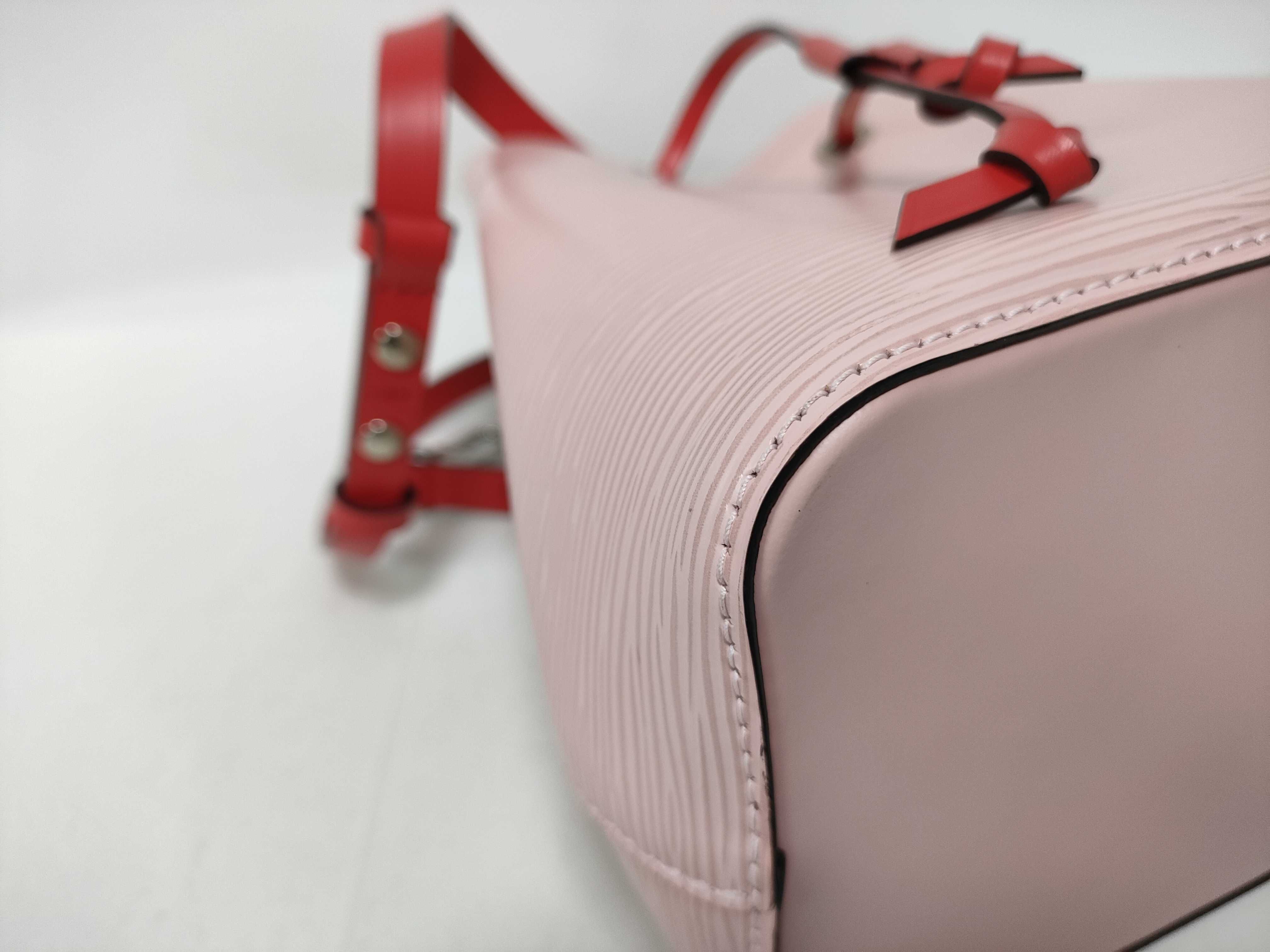 Epi Leather NeoNoe BB Rose Ballerine M54370 Shoulder Bag — view 5