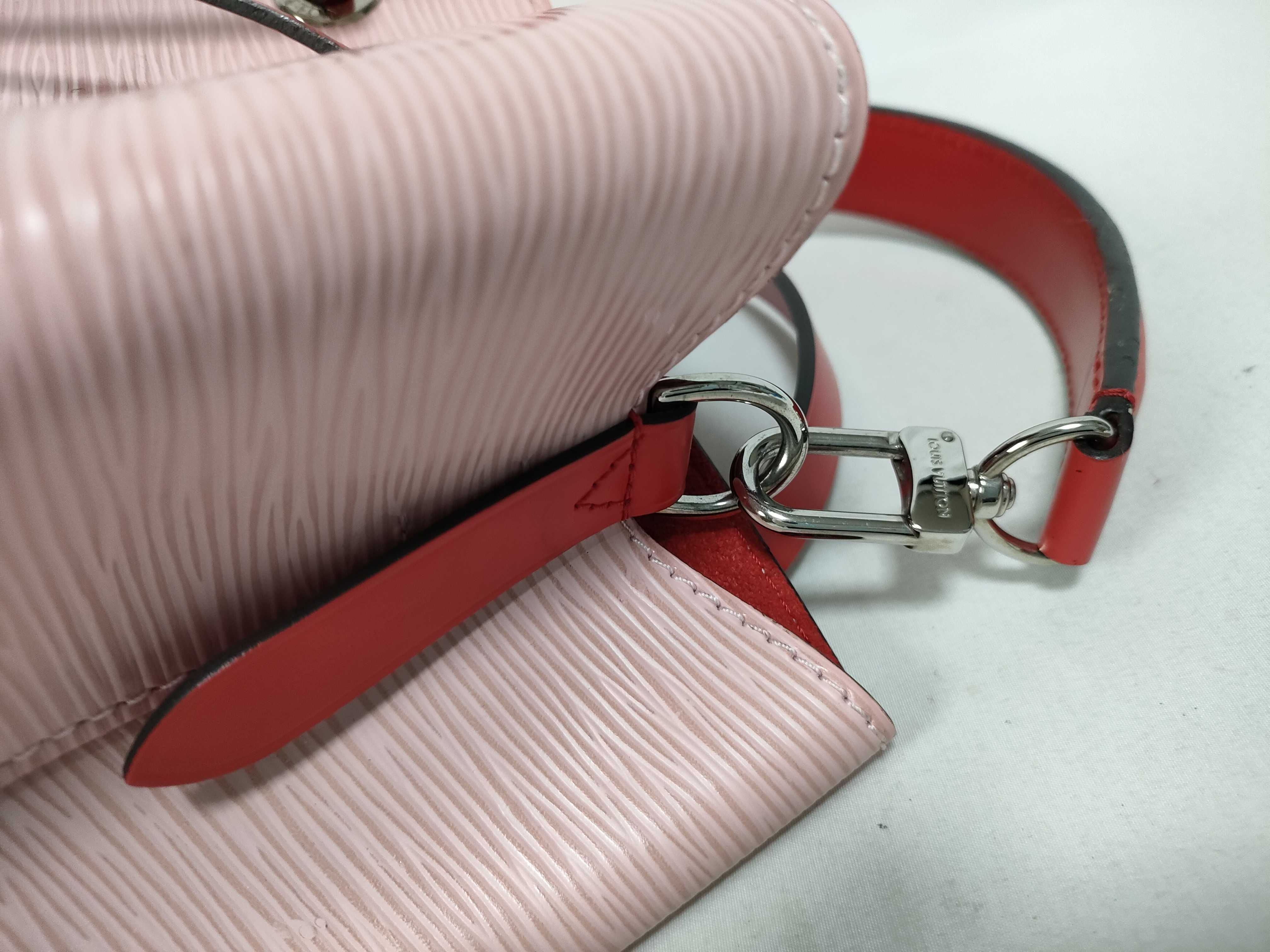 Epi Leather NeoNoe BB Rose Ballerine M54370 Shoulder Bag — view 6