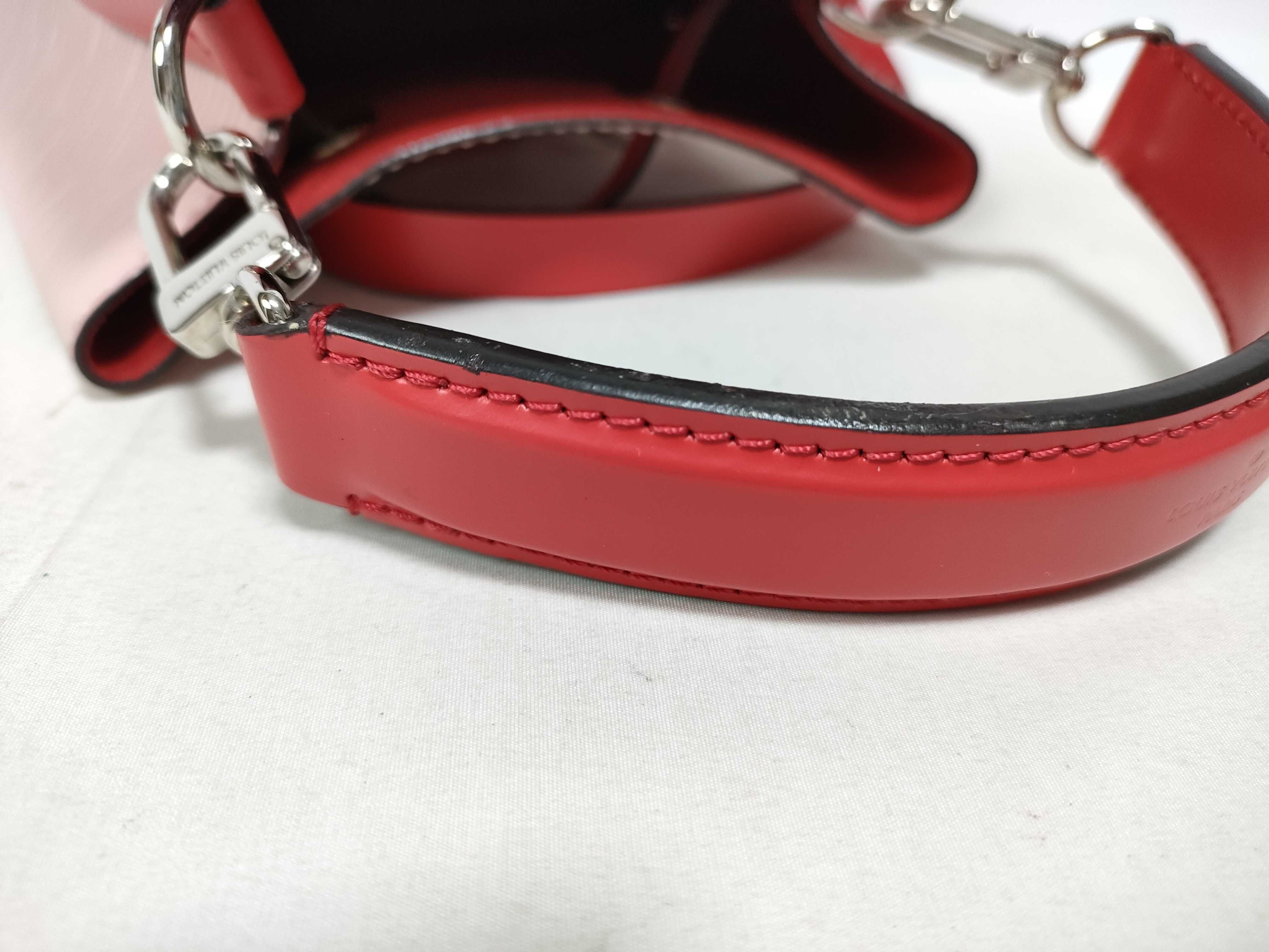 Epi Leather NeoNoe BB Rose Ballerine M54370 Shoulder Bag — view 7