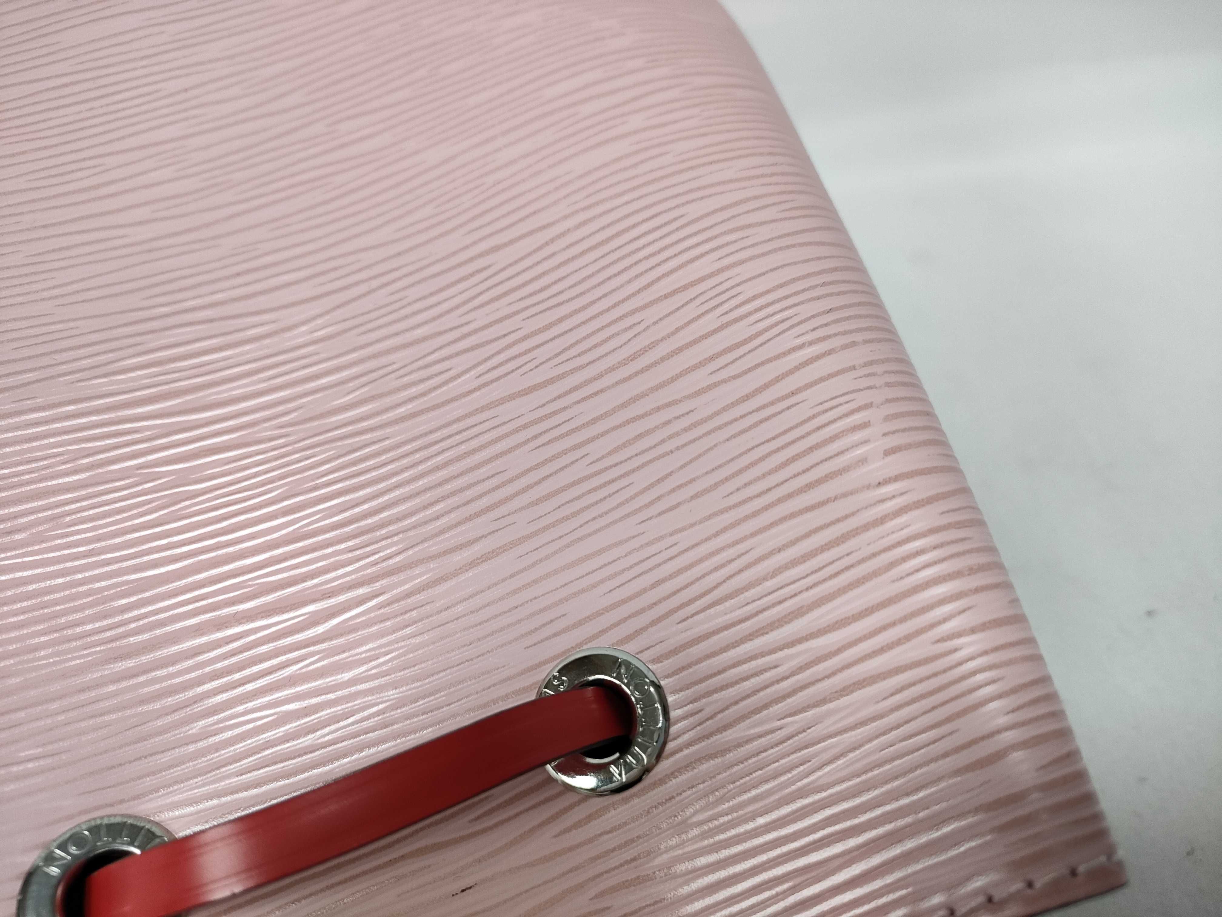 Epi Leather NeoNoe BB Rose Ballerine M54370 Shoulder Bag — view 10