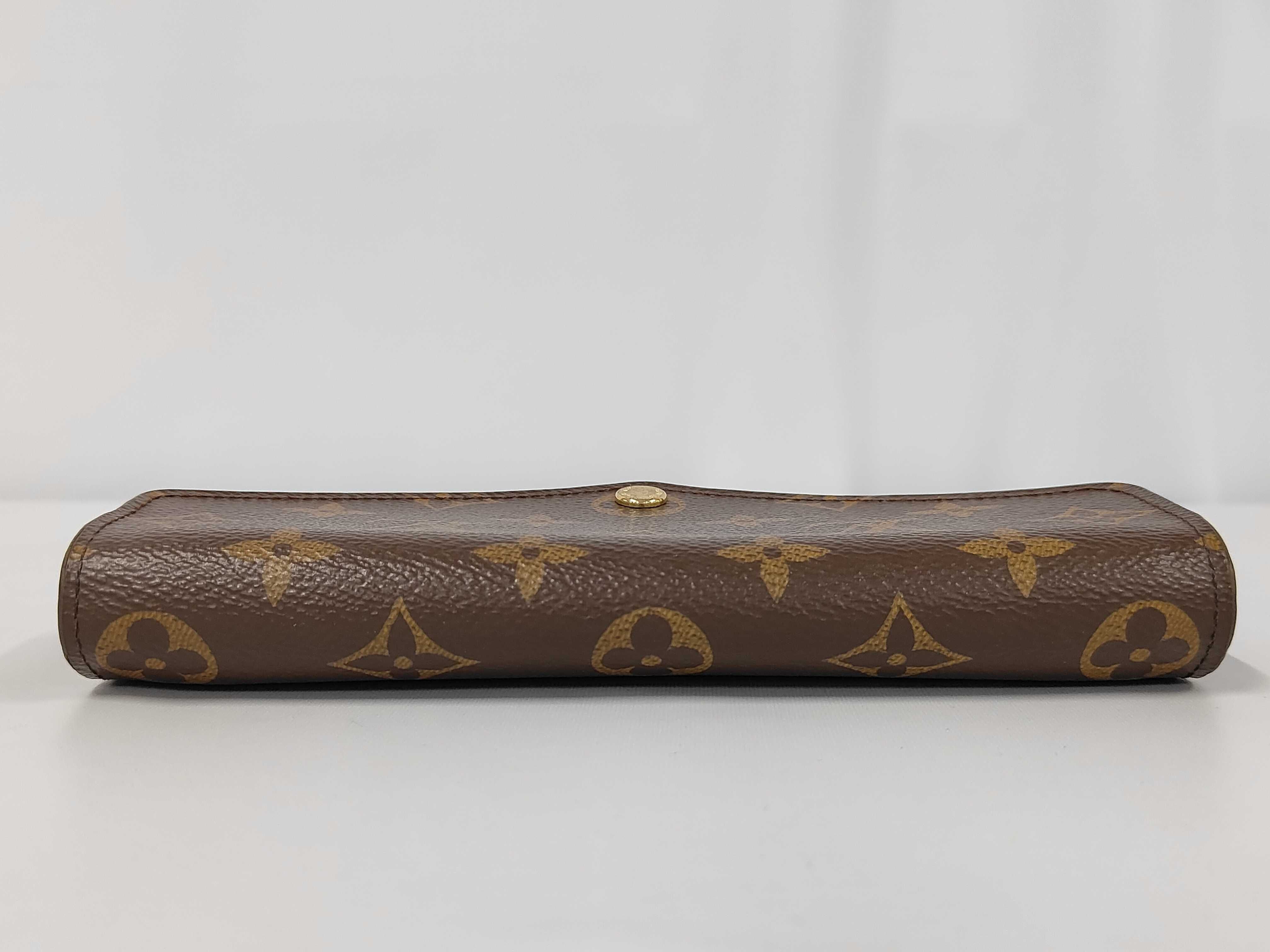 wallet — view 6