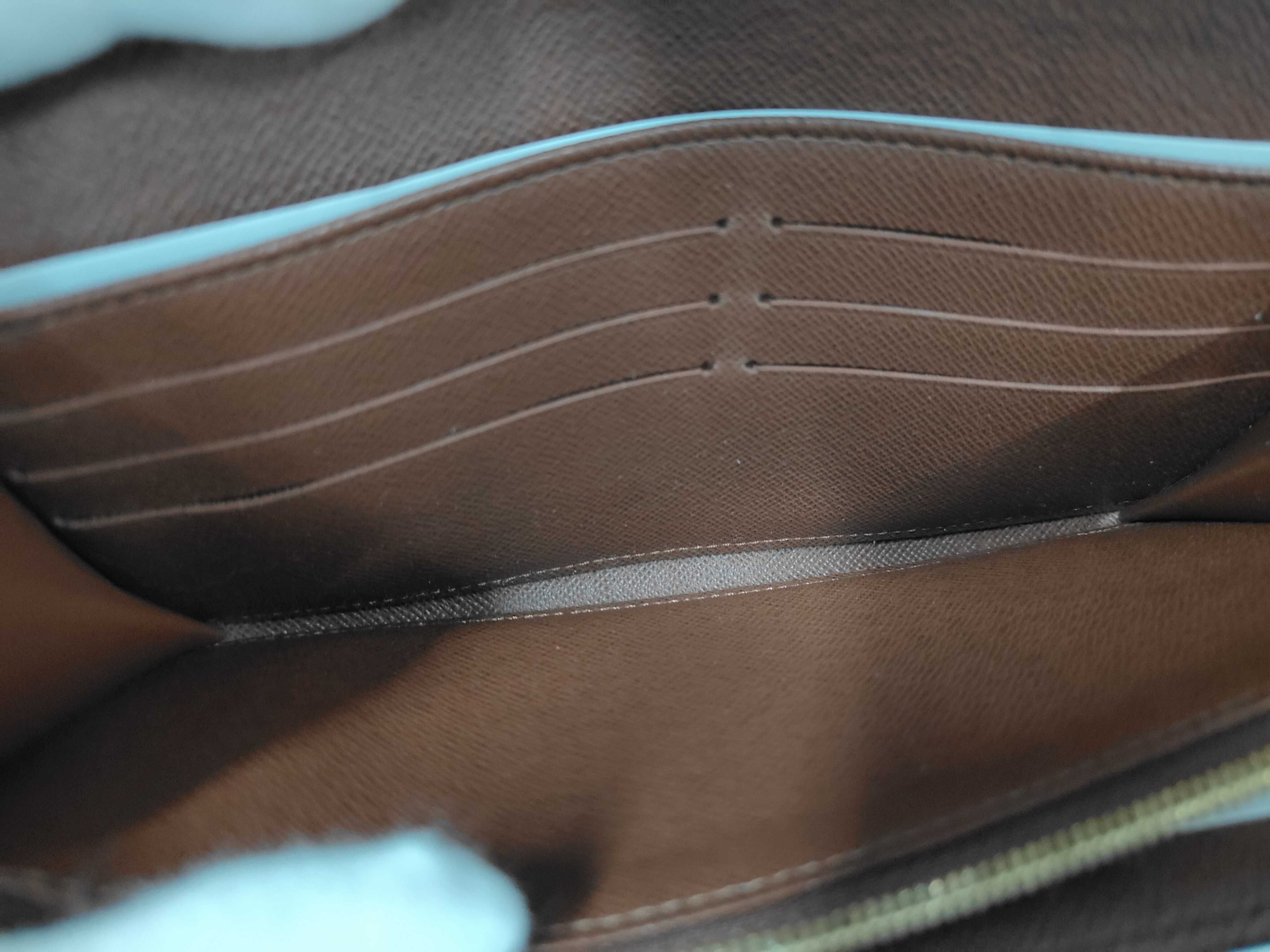 wallet — view 7