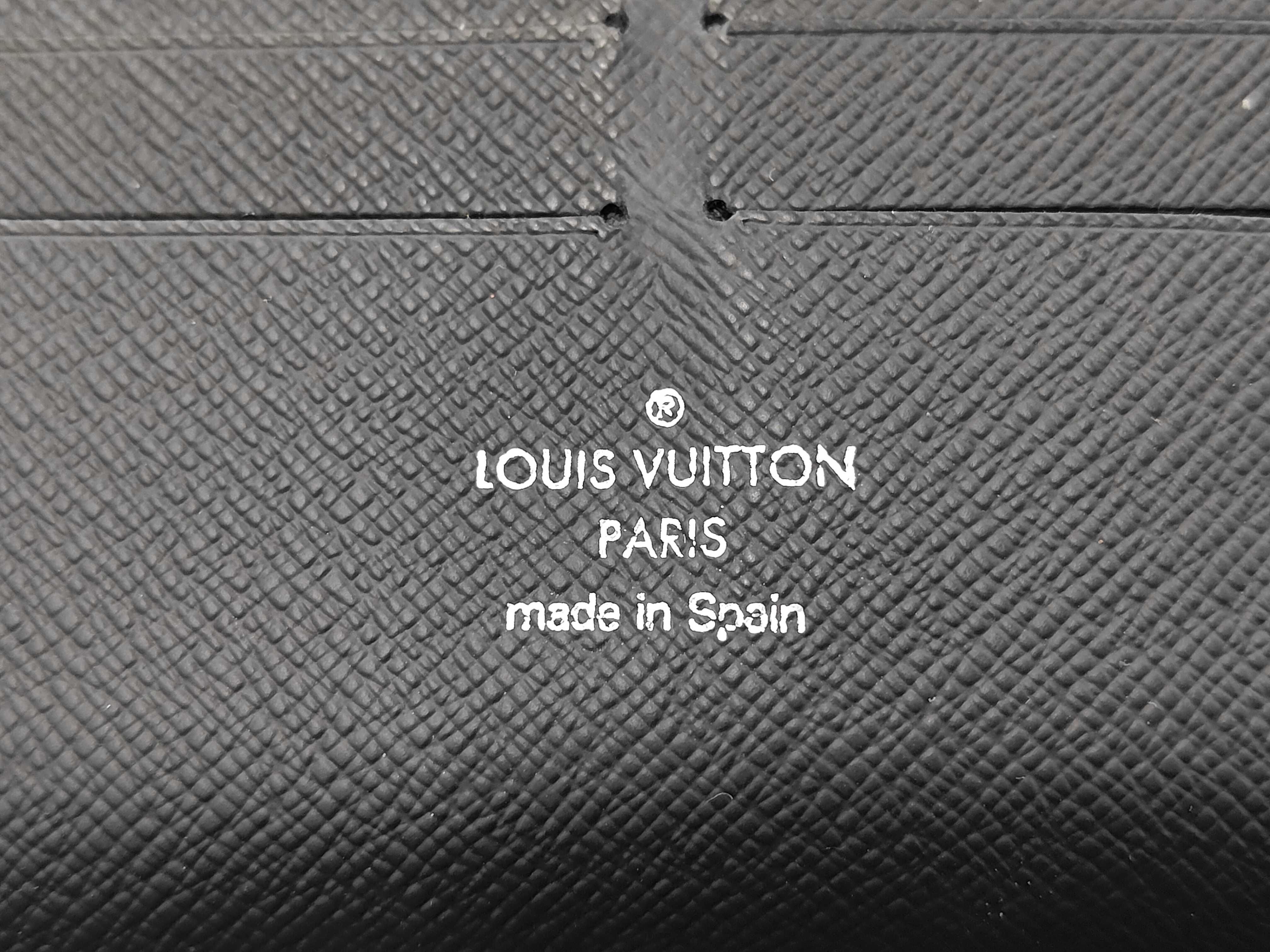 LV Limited Edition Wallet — view 8