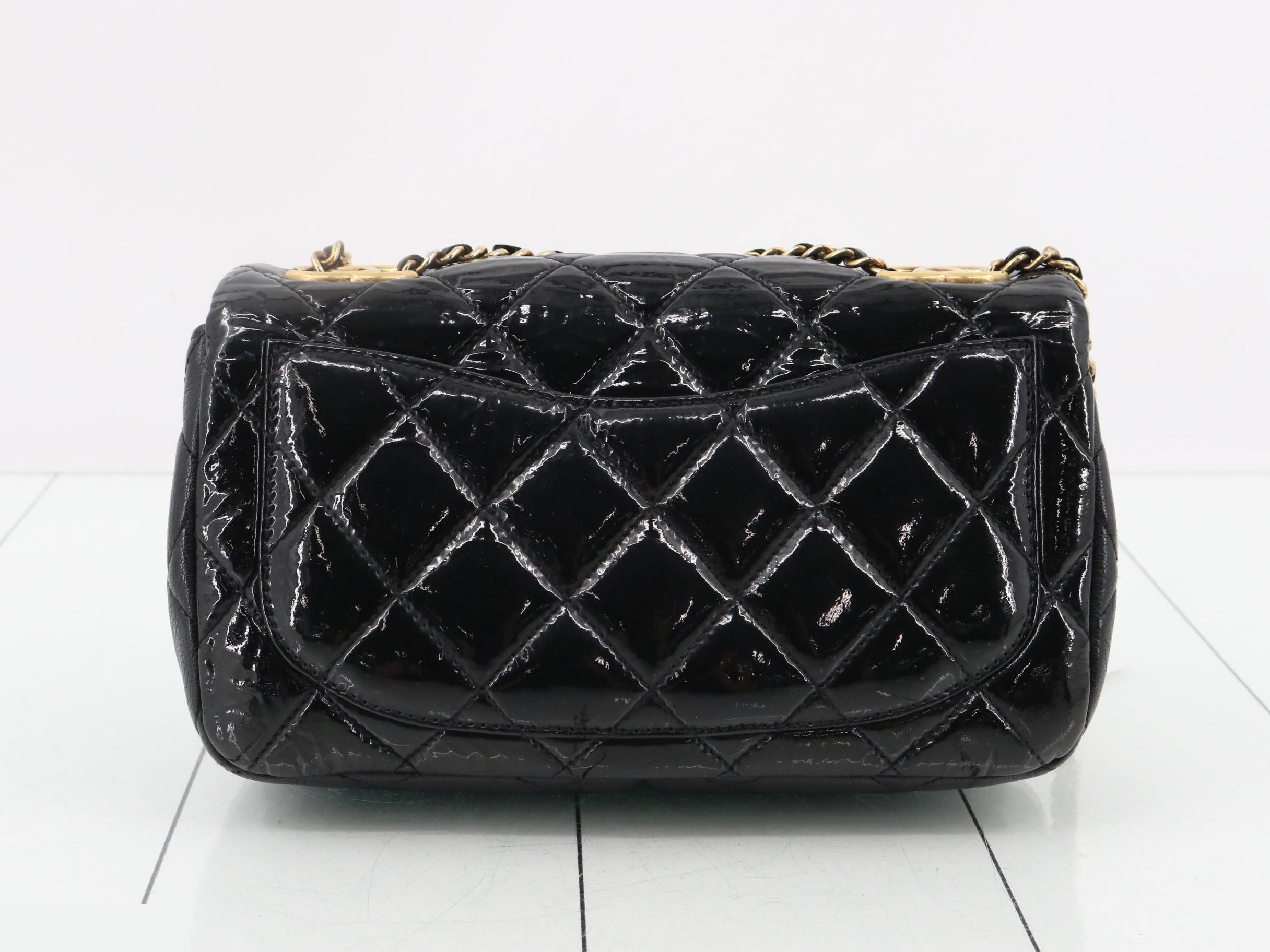 Matelassé enamel leather chain shoulder bag — view 2