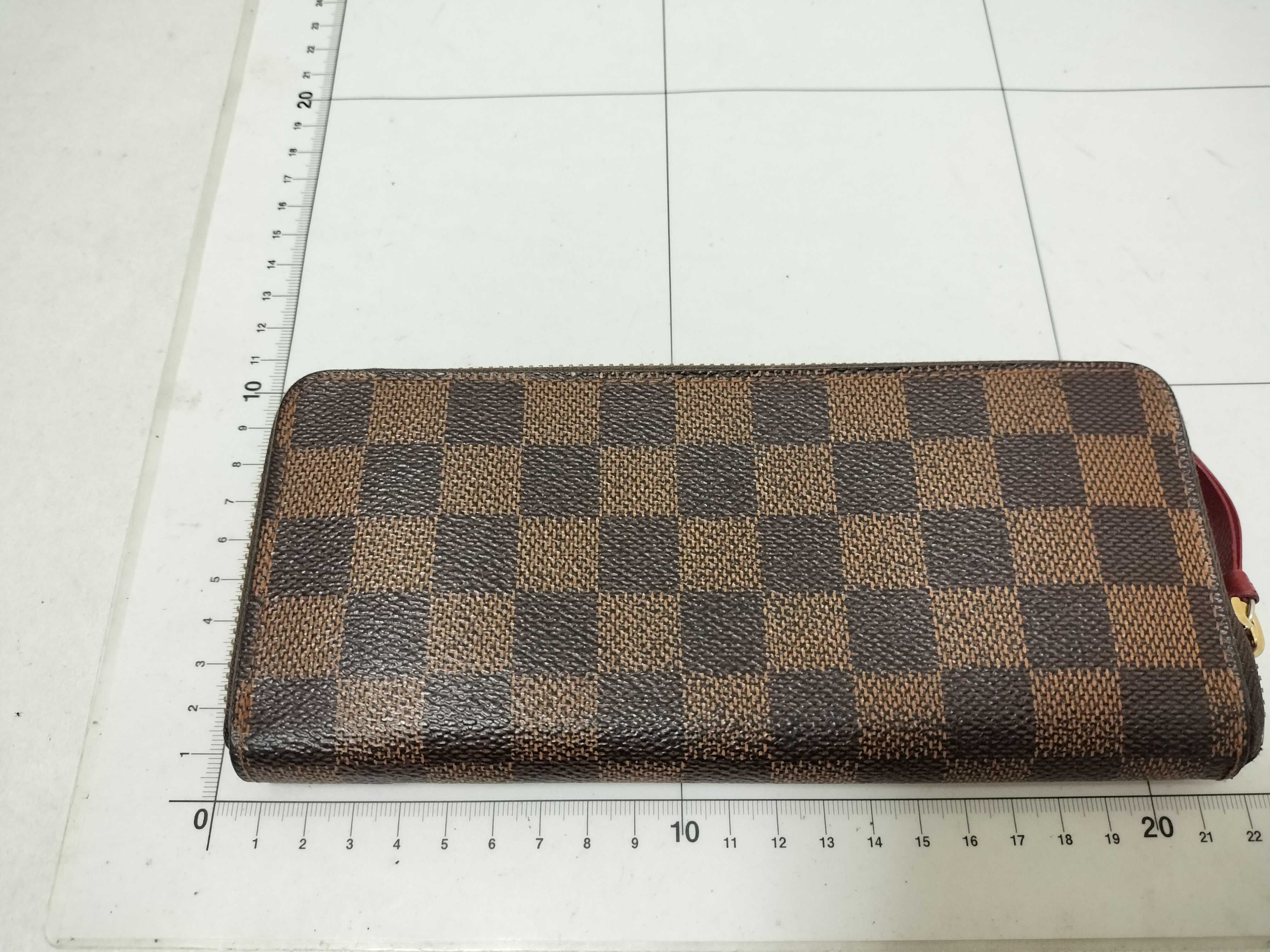 Damier Louis Vuitton Damier Portefeuille Wallet — view 2