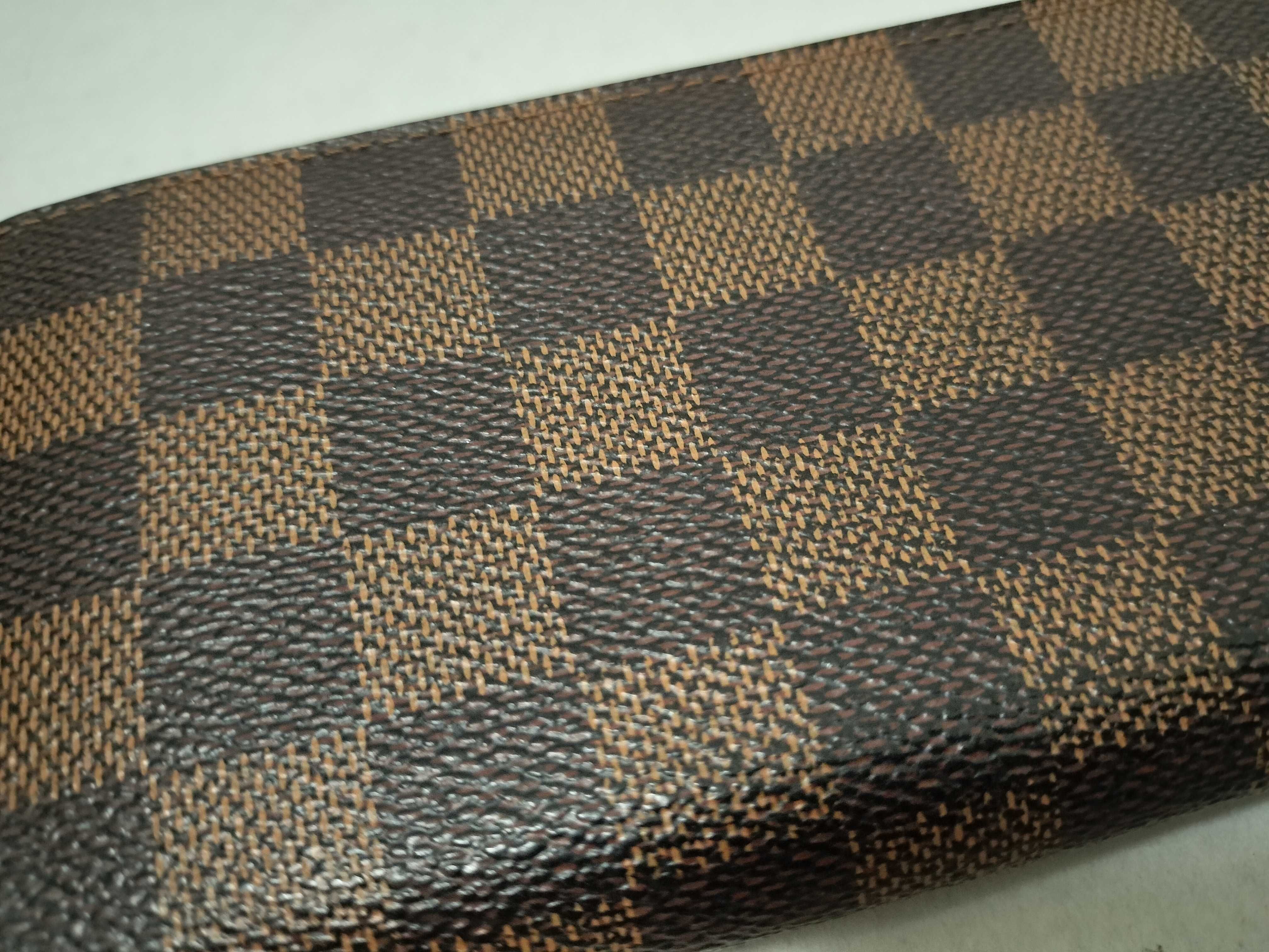 Damier Louis Vuitton Damier Portefeuille Wallet — view 15