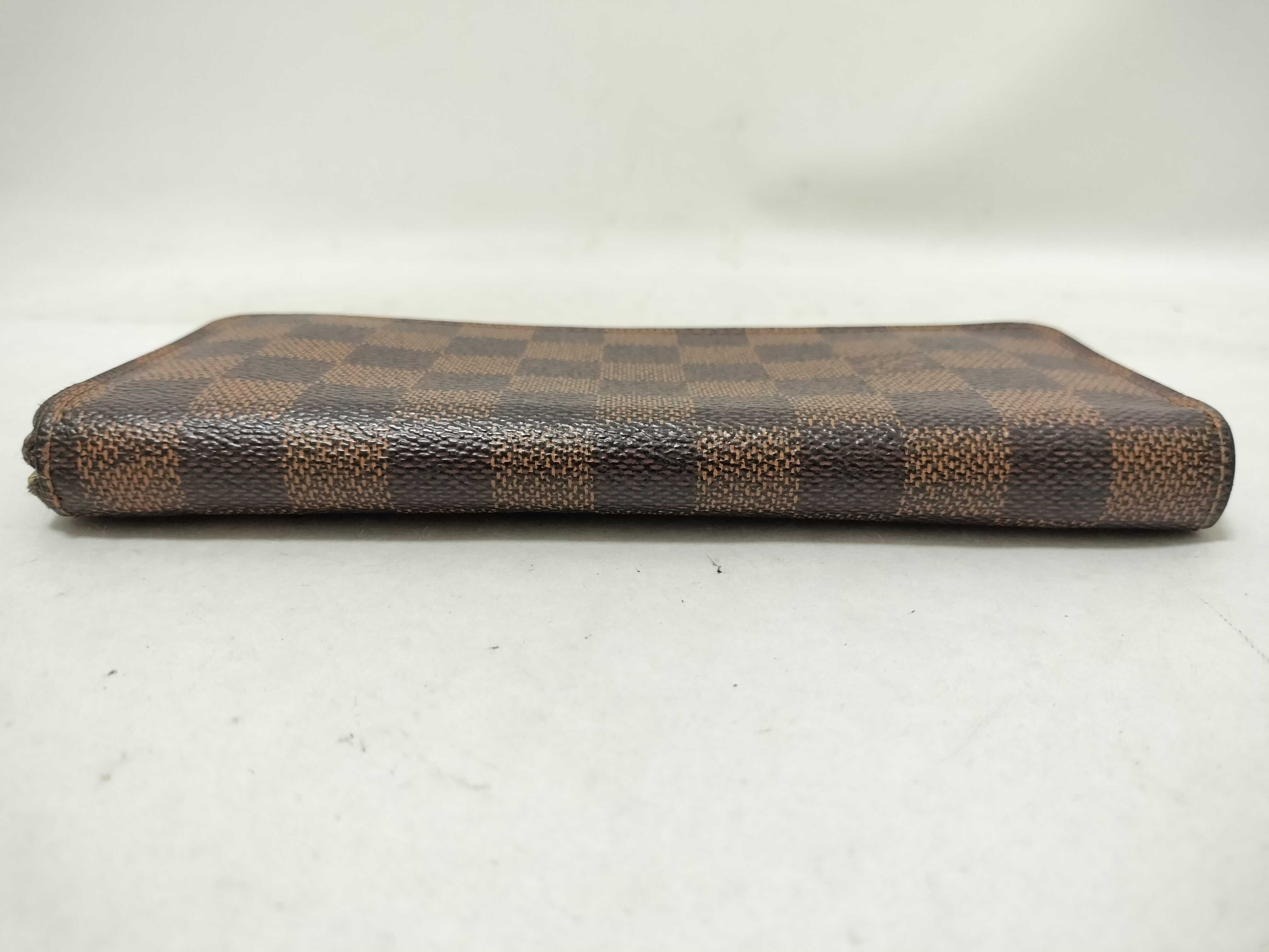 Damier Louis Vuitton Damier Portefeuille Wallet — view 3
