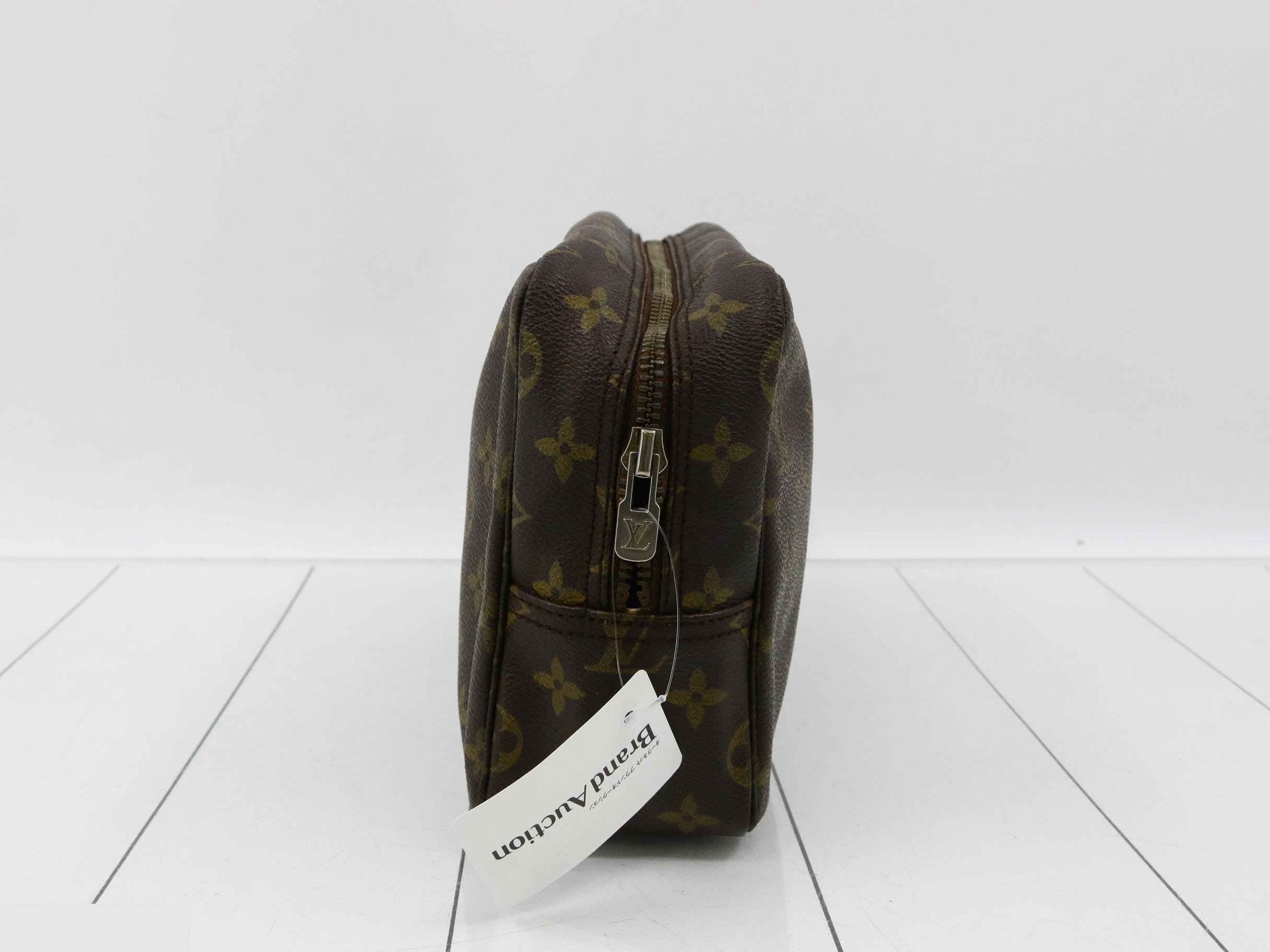 Trousse Toilette 27 Monogram M47522 — view 4