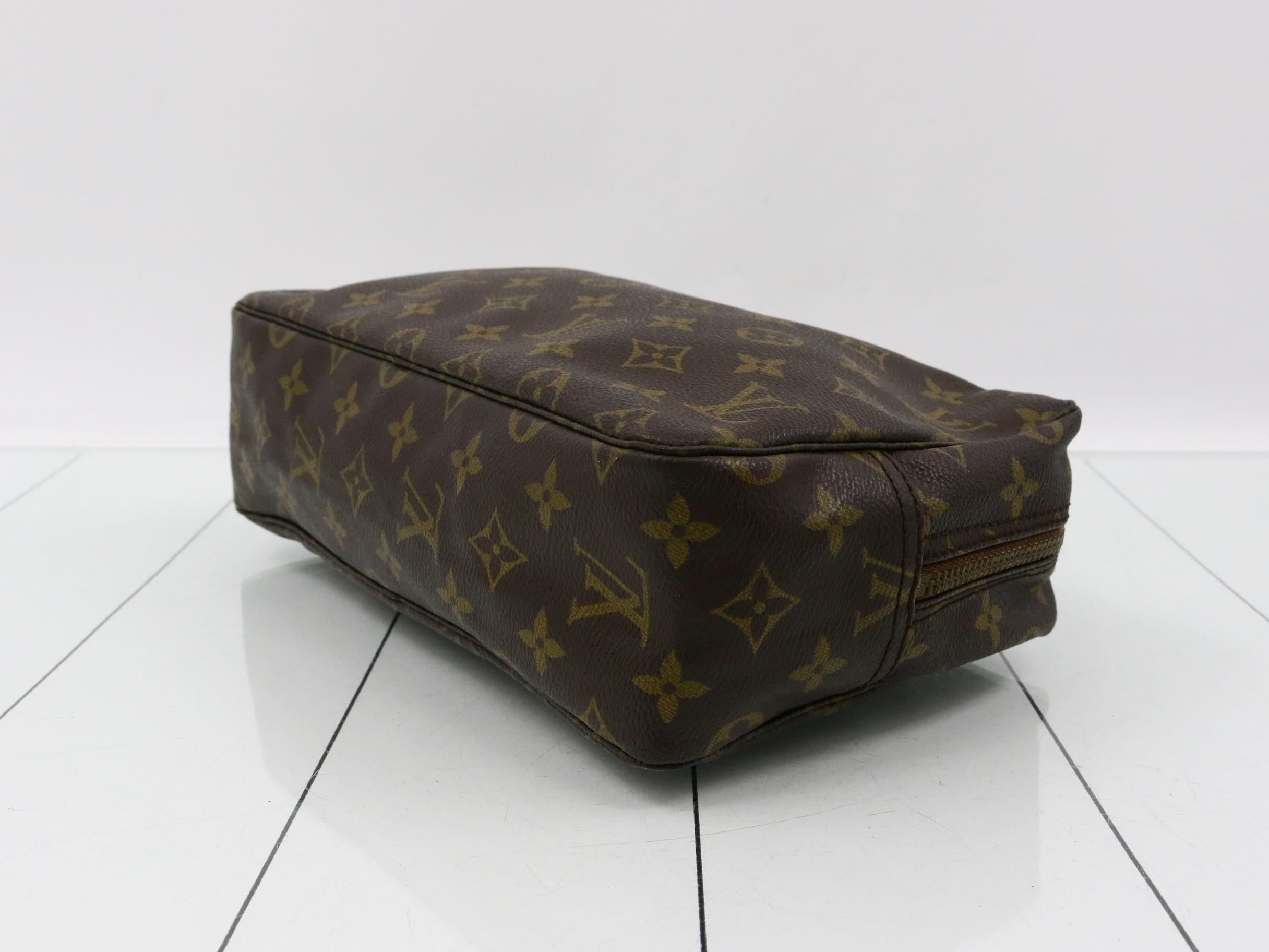 Trousse Toilette 27 Monogram M47522 — view 6