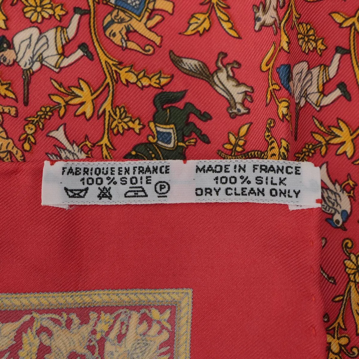 Carre 45 CHASSE EN INDE Indian Hunting Scarf Silk Red Thread Fuzzing — view 6