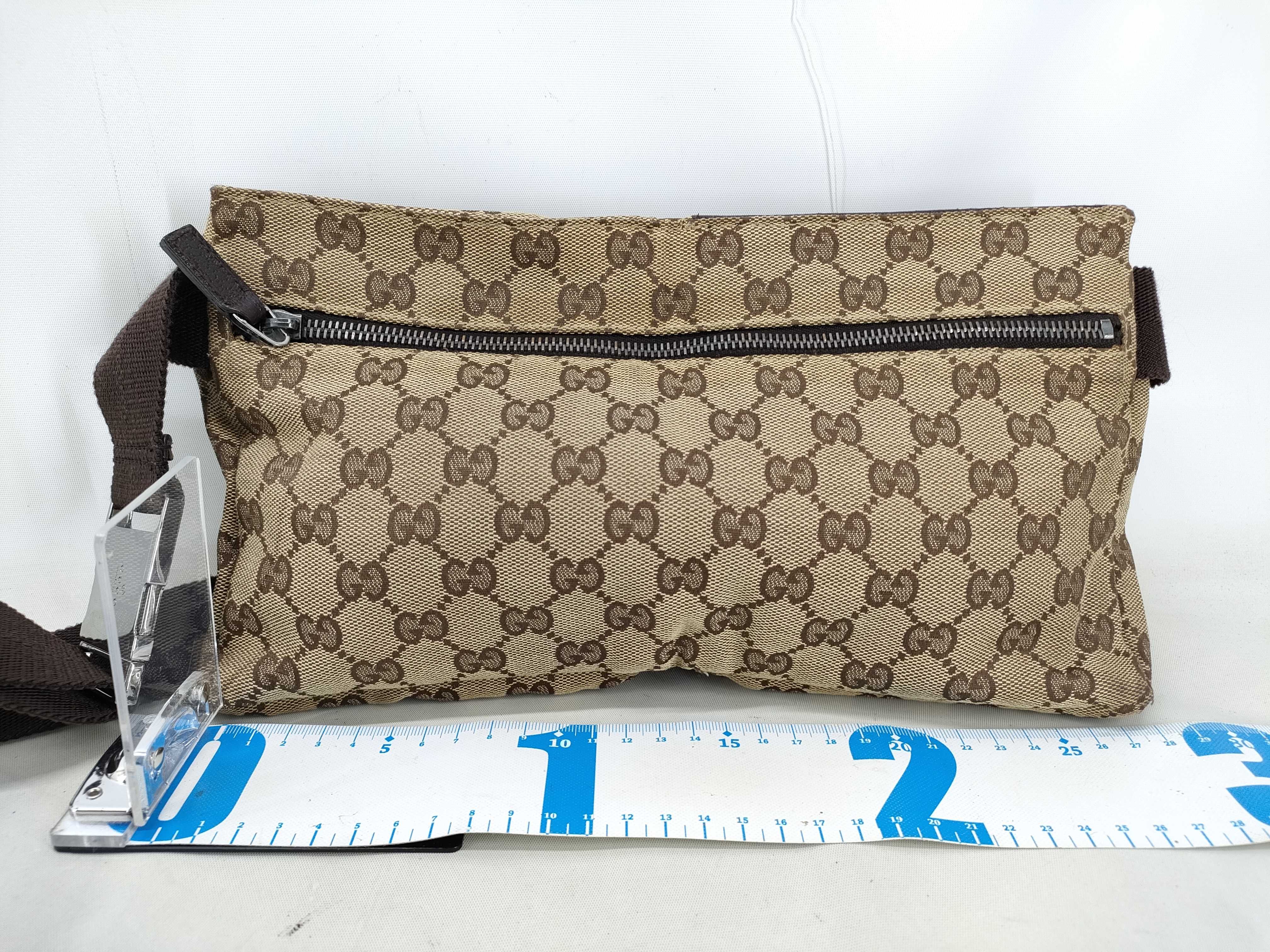 GG Canvas Body Bag — view 2